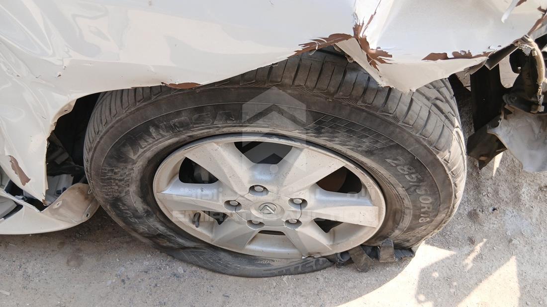 2009 Lexus LX 570 — Front Right Tyre — Photo 28
