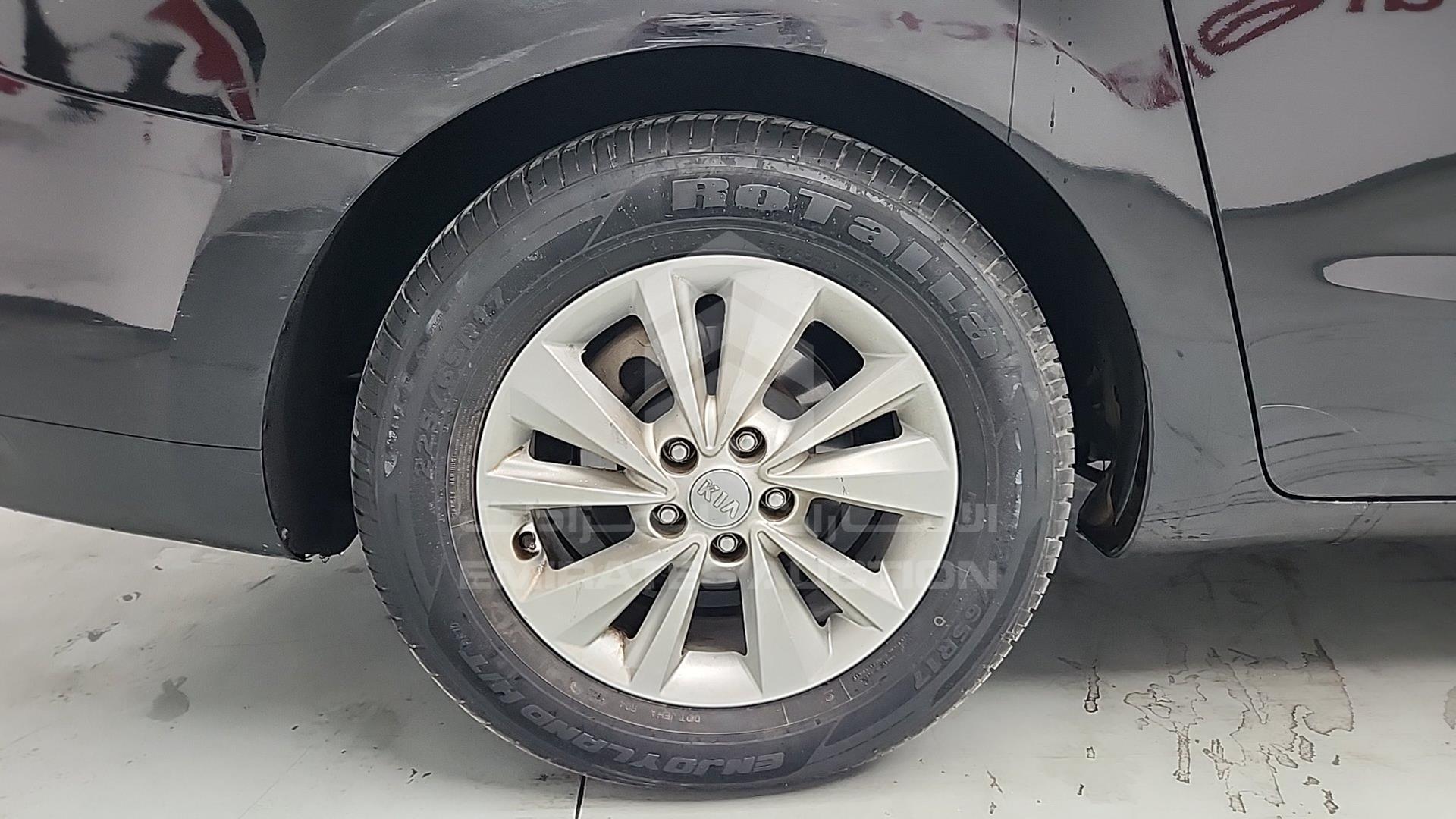 2016 KIA SEDONA VIN: KNDMB5C18G6085920