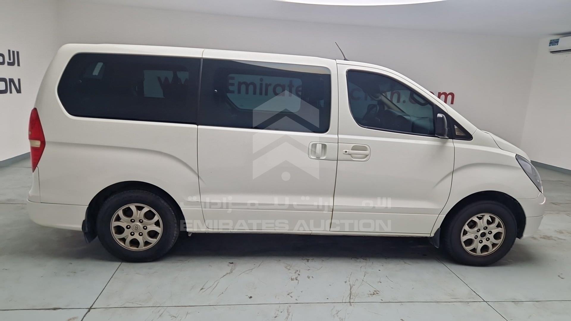 2012 HYUNDAI H1 VIN: KMHWH81R6CU371221