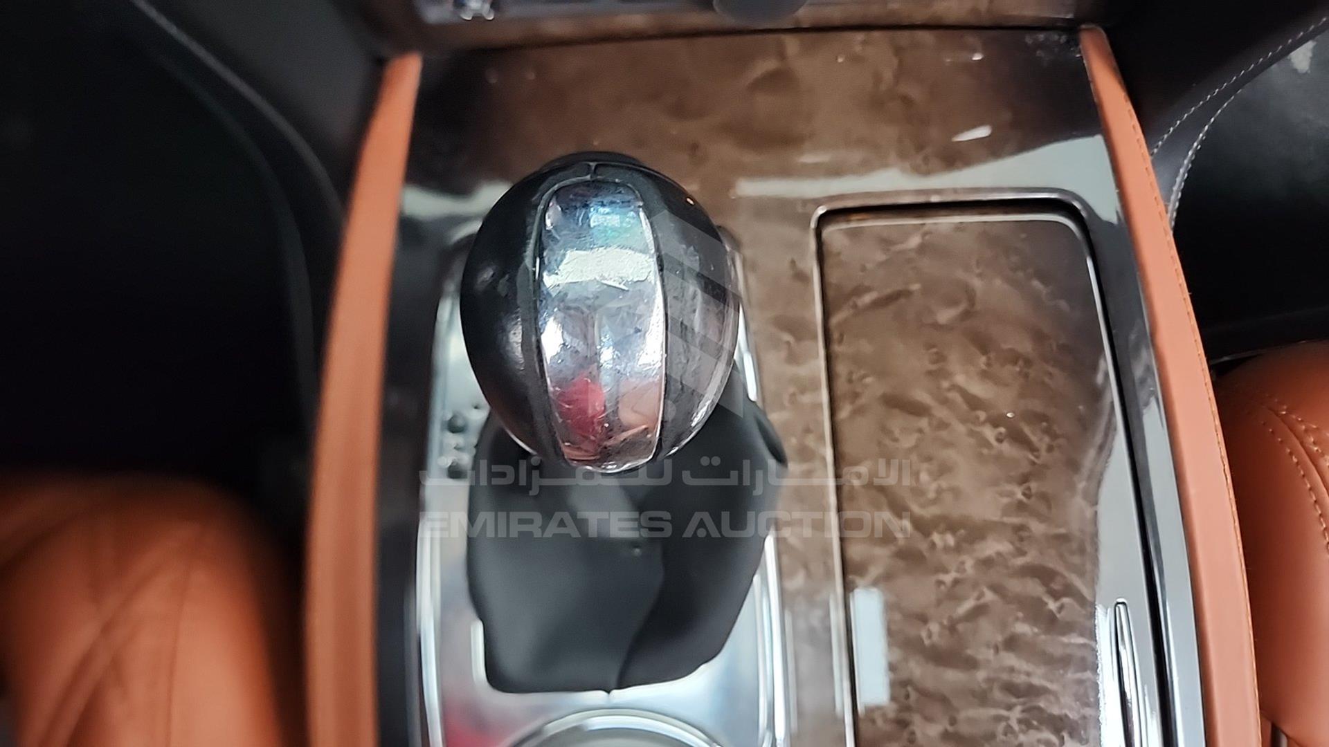 2011 INFINITI QX56 VIN: JNRAZ25Y0B9000342