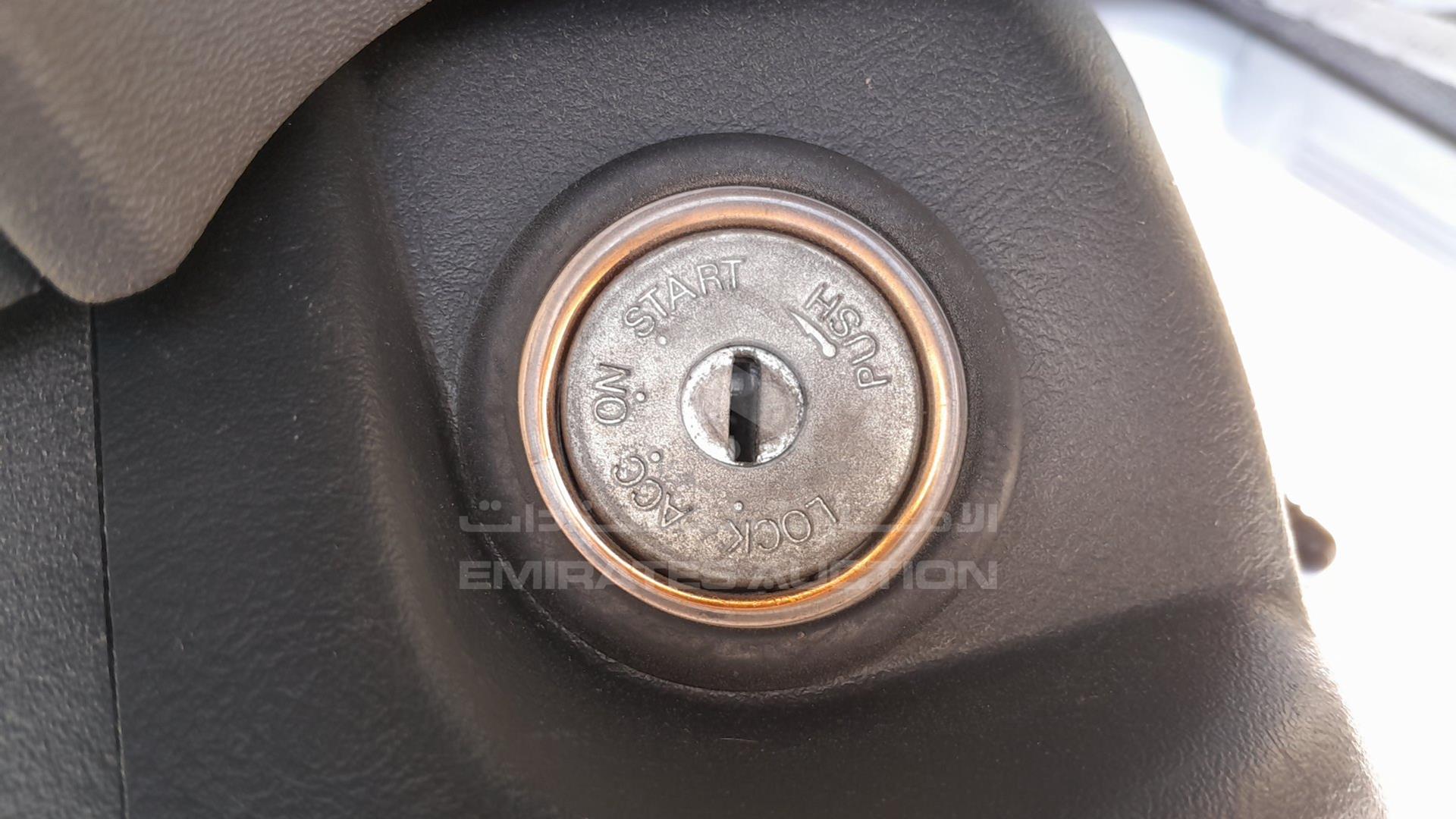2006 MITSUBISHI PAJERO VIN: JMYMRV63W6J709529
