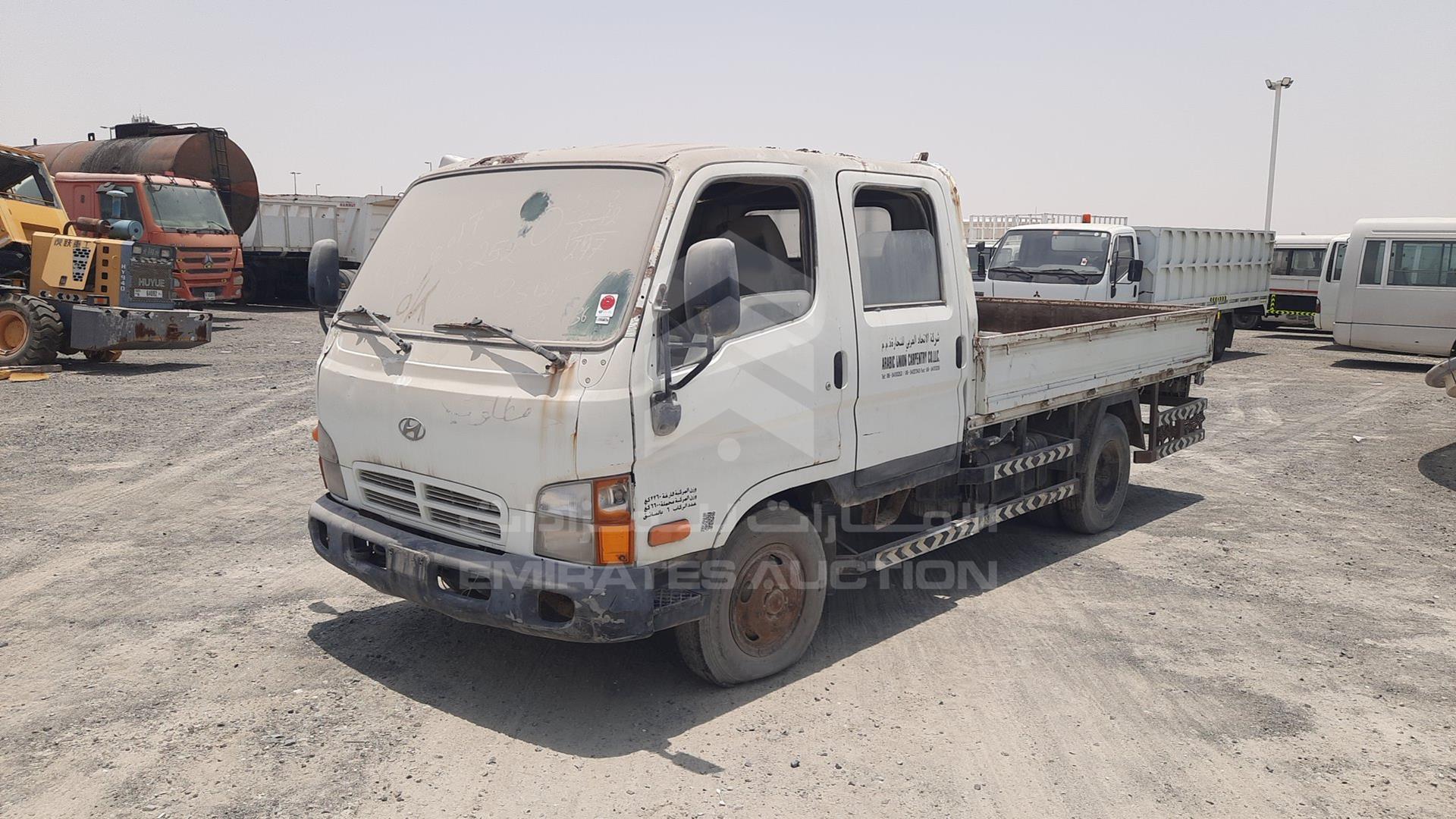 2003 HYUNDAI HD 65 VIN: KMFGE17FP3C184245