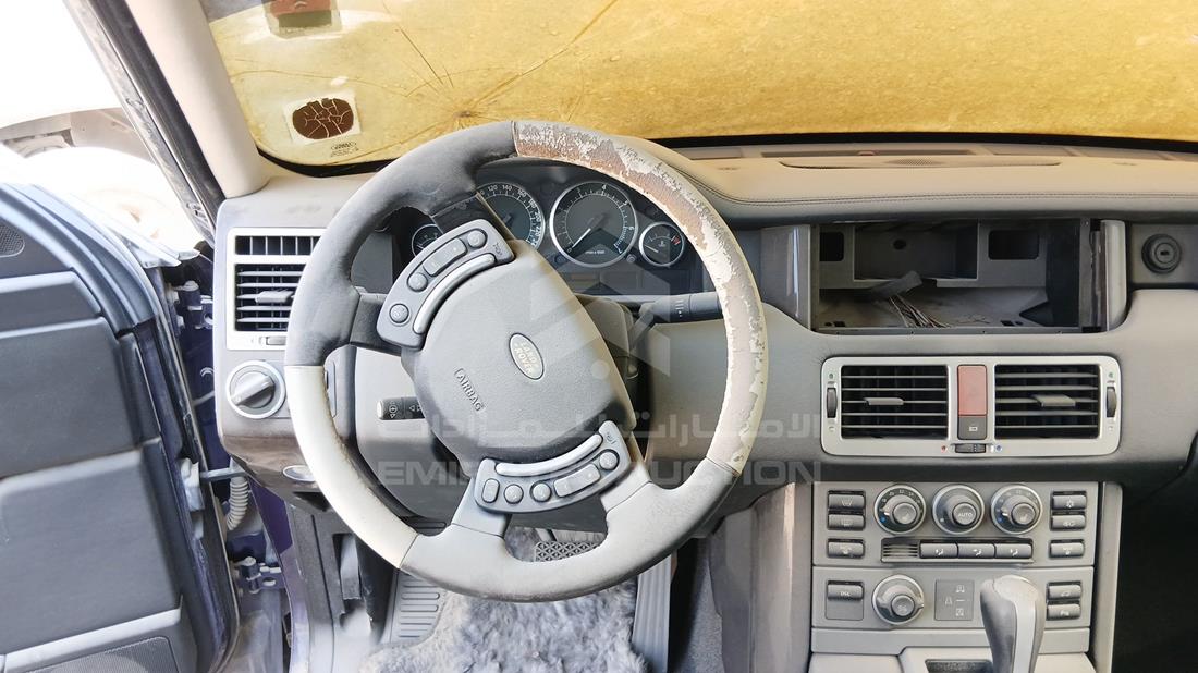 2004 Range Rover Vogue — Steering & Mounted Controls — Photo 13