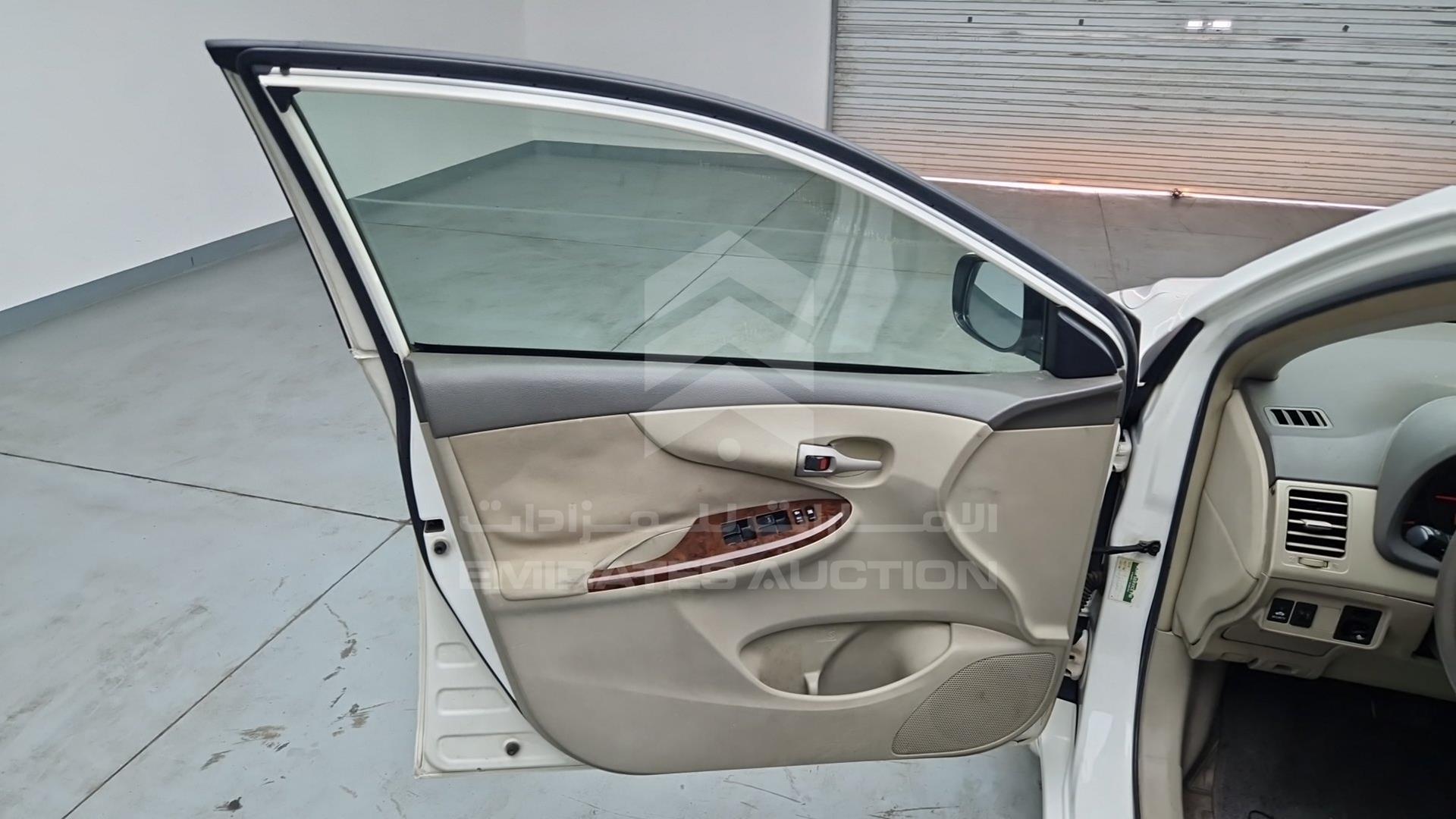 2008 TOYOTA COROLLA VIN: JTDBR42E889012922