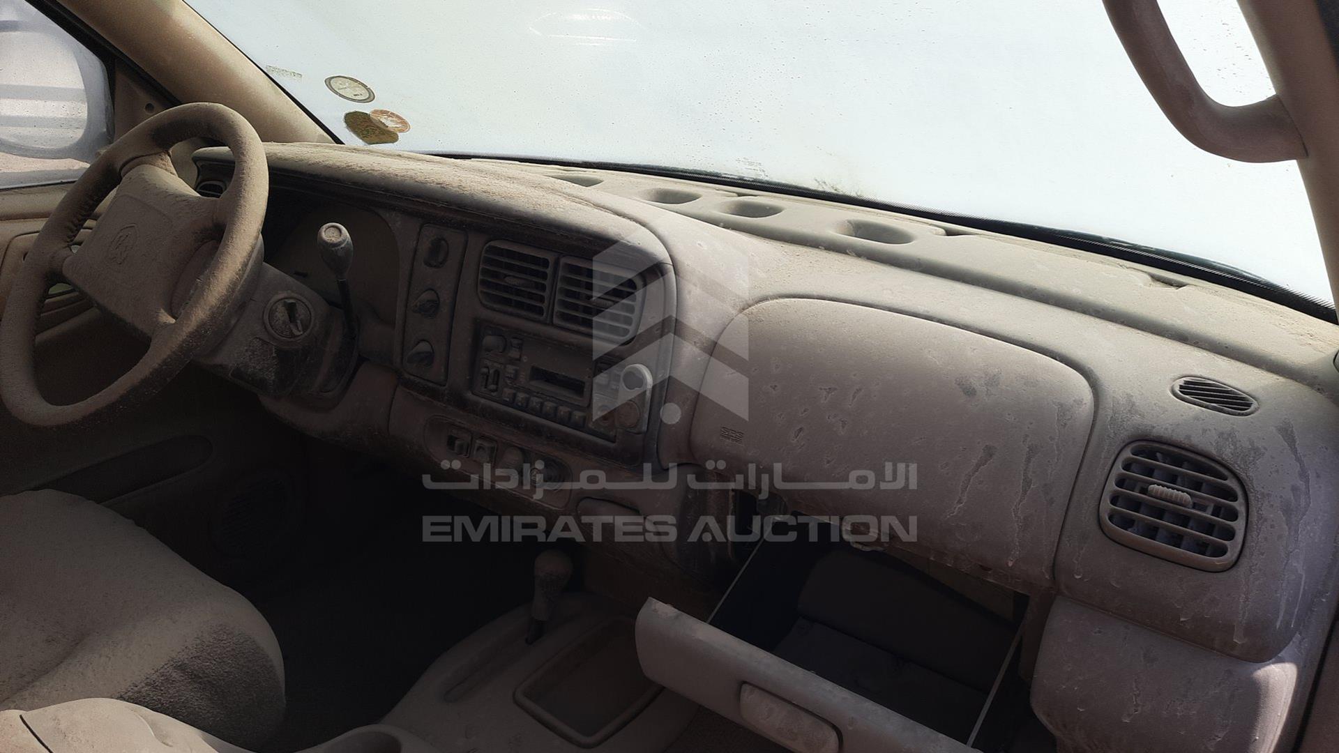 2000 DODGE DURANGO VIN: 1B4HS28Z1YF215971