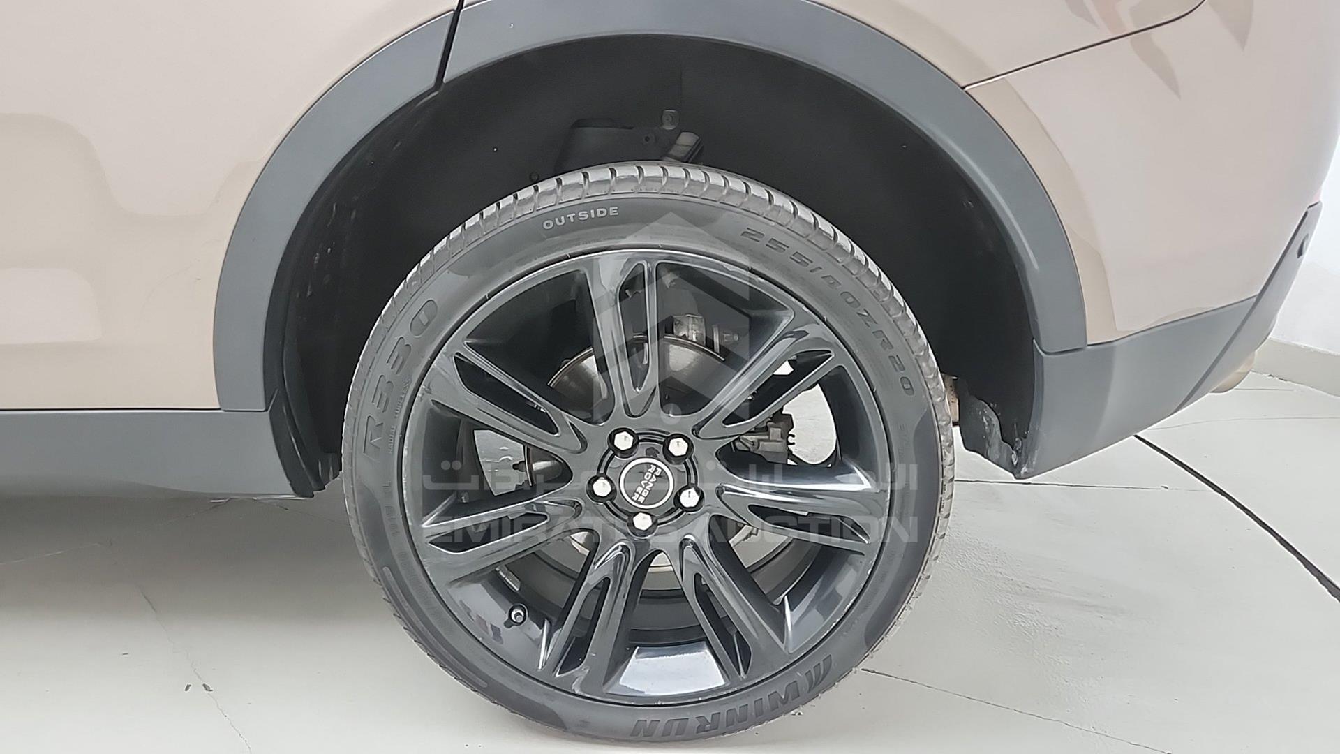 2017 LAND ROVER DISCOVERY VIN: SALCR2BG8HH661807