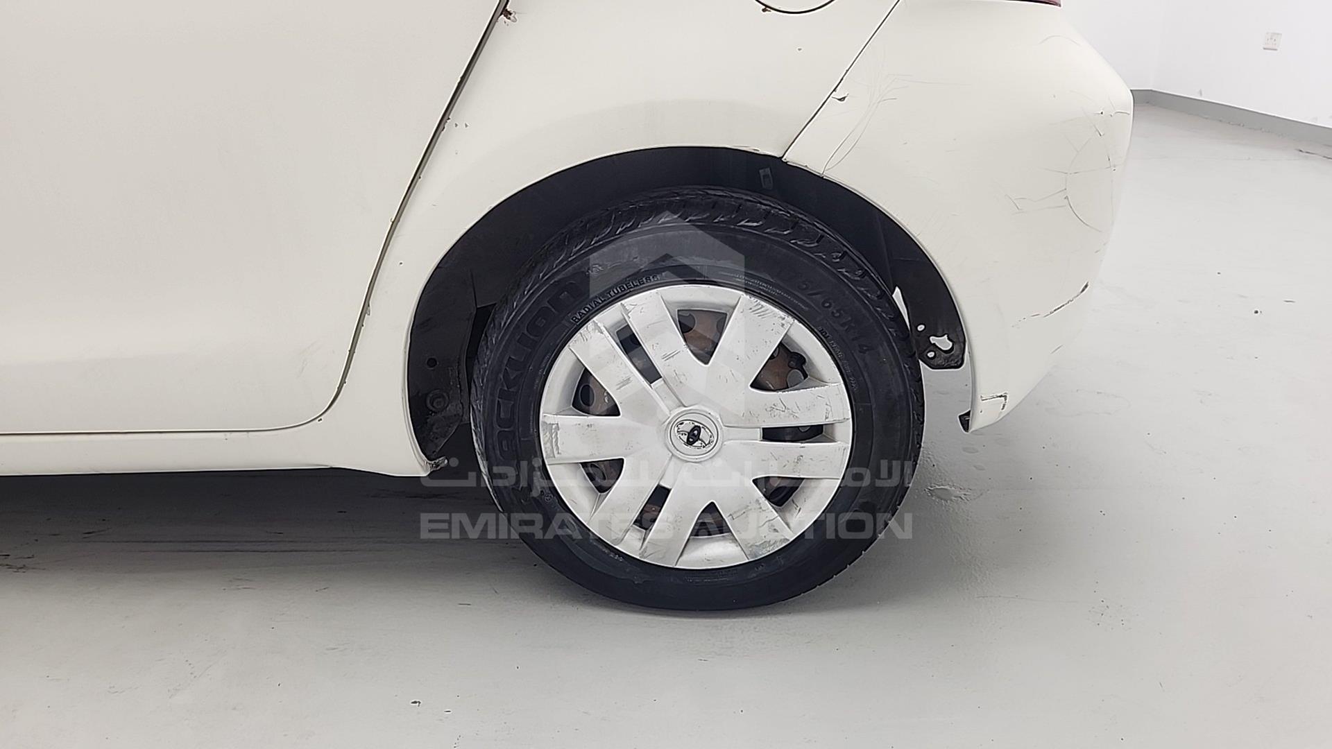 2007 TOYOTA YARIS VIN: JTDKW923275045523