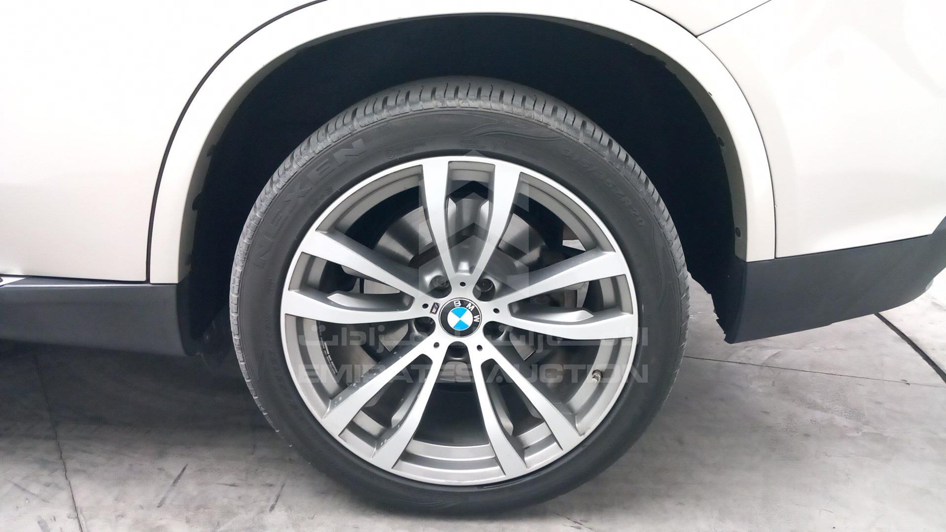 2016 BMW X5 VIN: WBAKR6102G0G98945