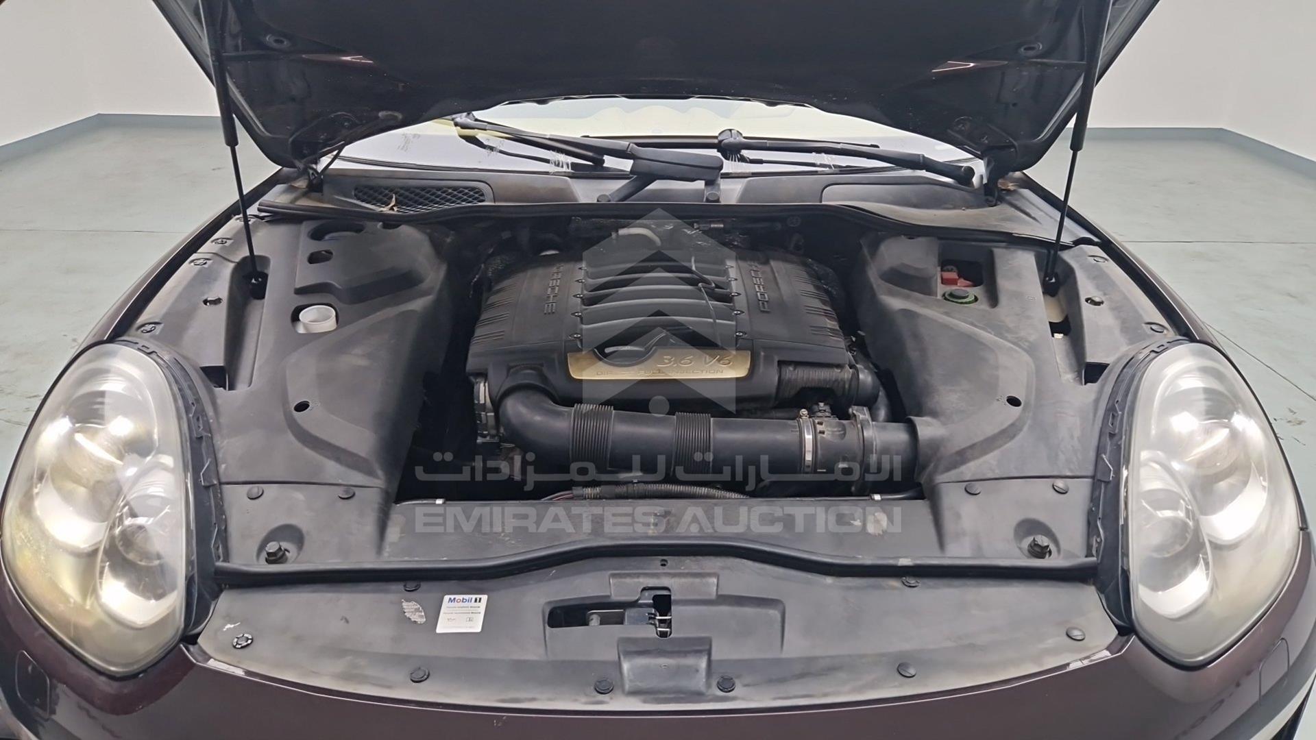 2016 PORSCHE CAYENNE VIN: WP1ZZZ92ZGKA13713