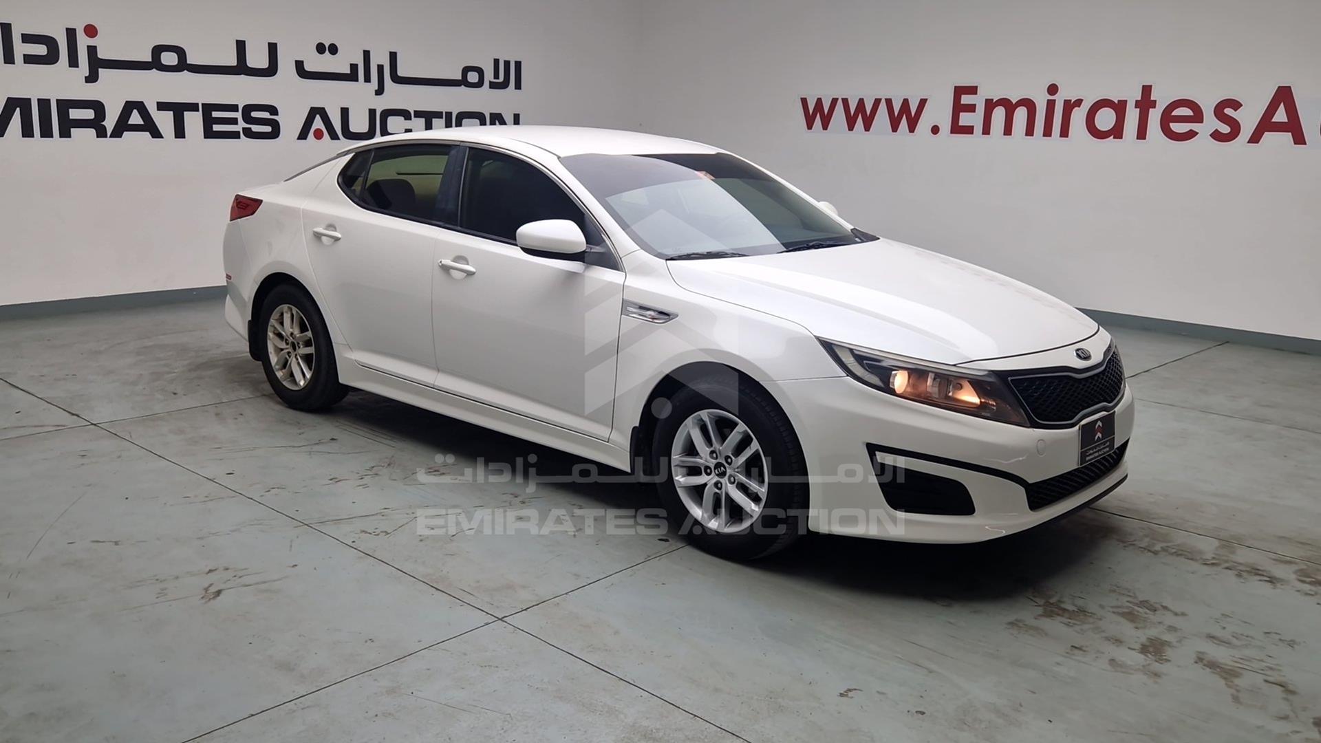 2015 KIA OPTIMA VIN: KNAGM4197F5554667