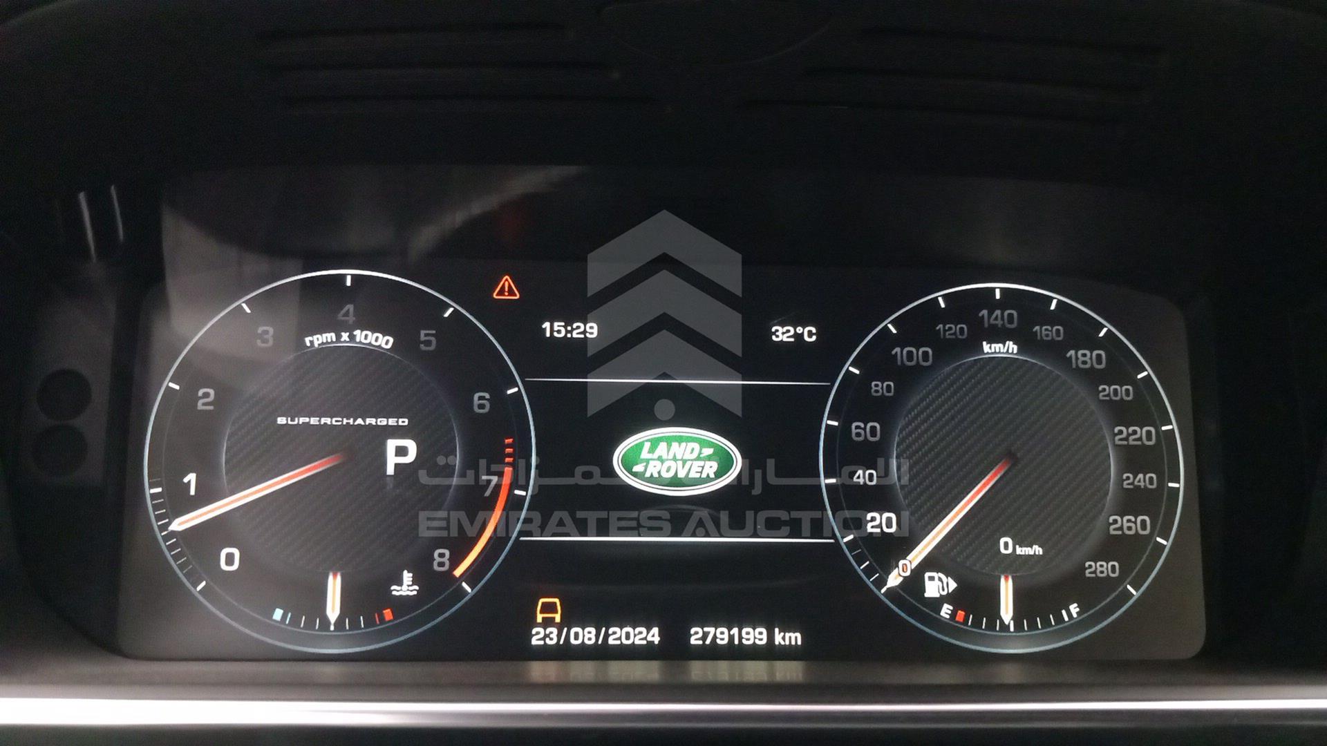 2015 RANGE ROVER VOGUE VIN: SALGA2EF5FA218872