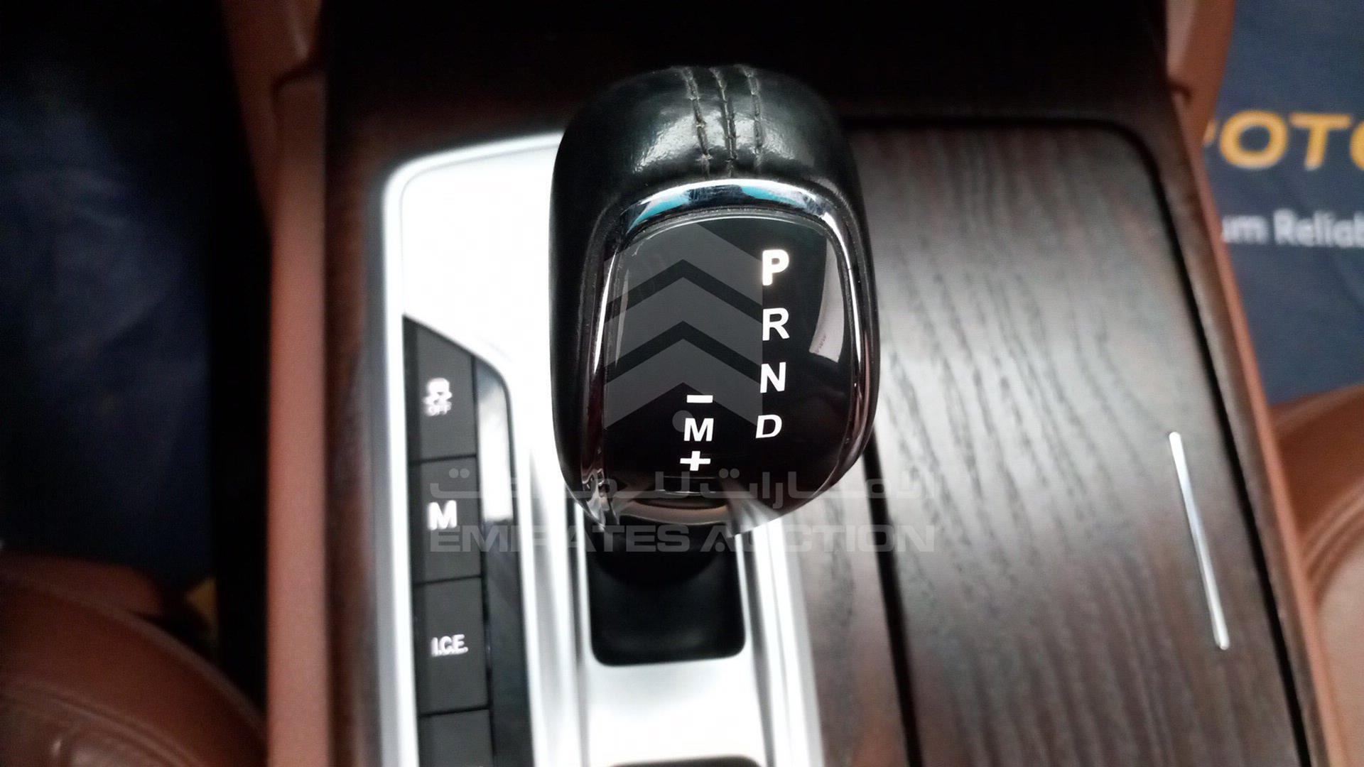 2015 MASERATI QUATTROPORTE VIN: ZAMSP56F8F1135769