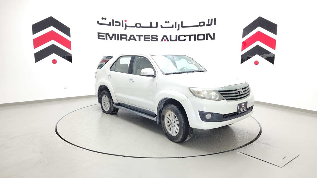 MHFYX59G9D8050239 - 2013 TOYOTA FORTUNER - #526328