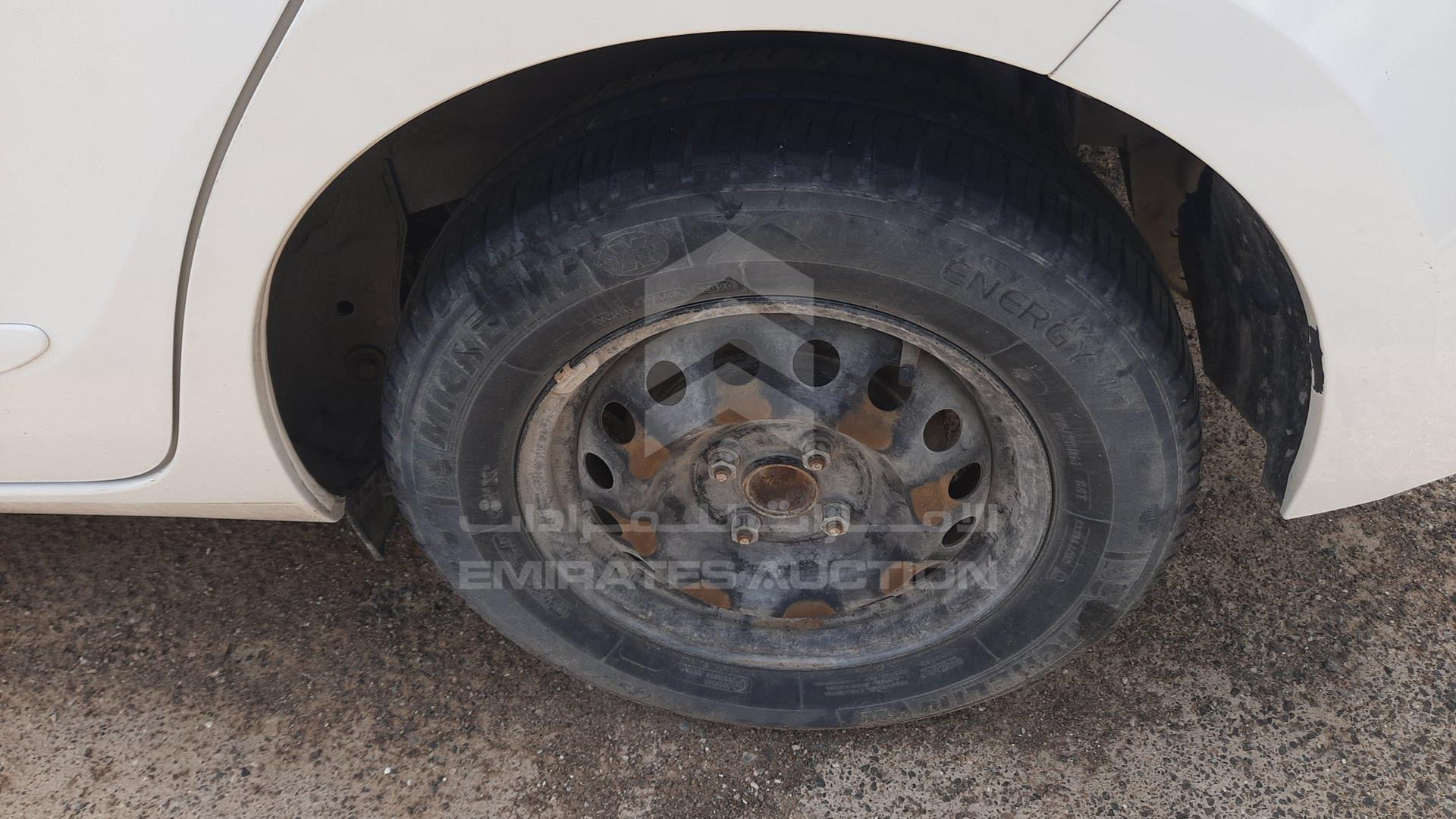 2015 TOYOTA YARIS VIN: MR2KW9F31F1080059