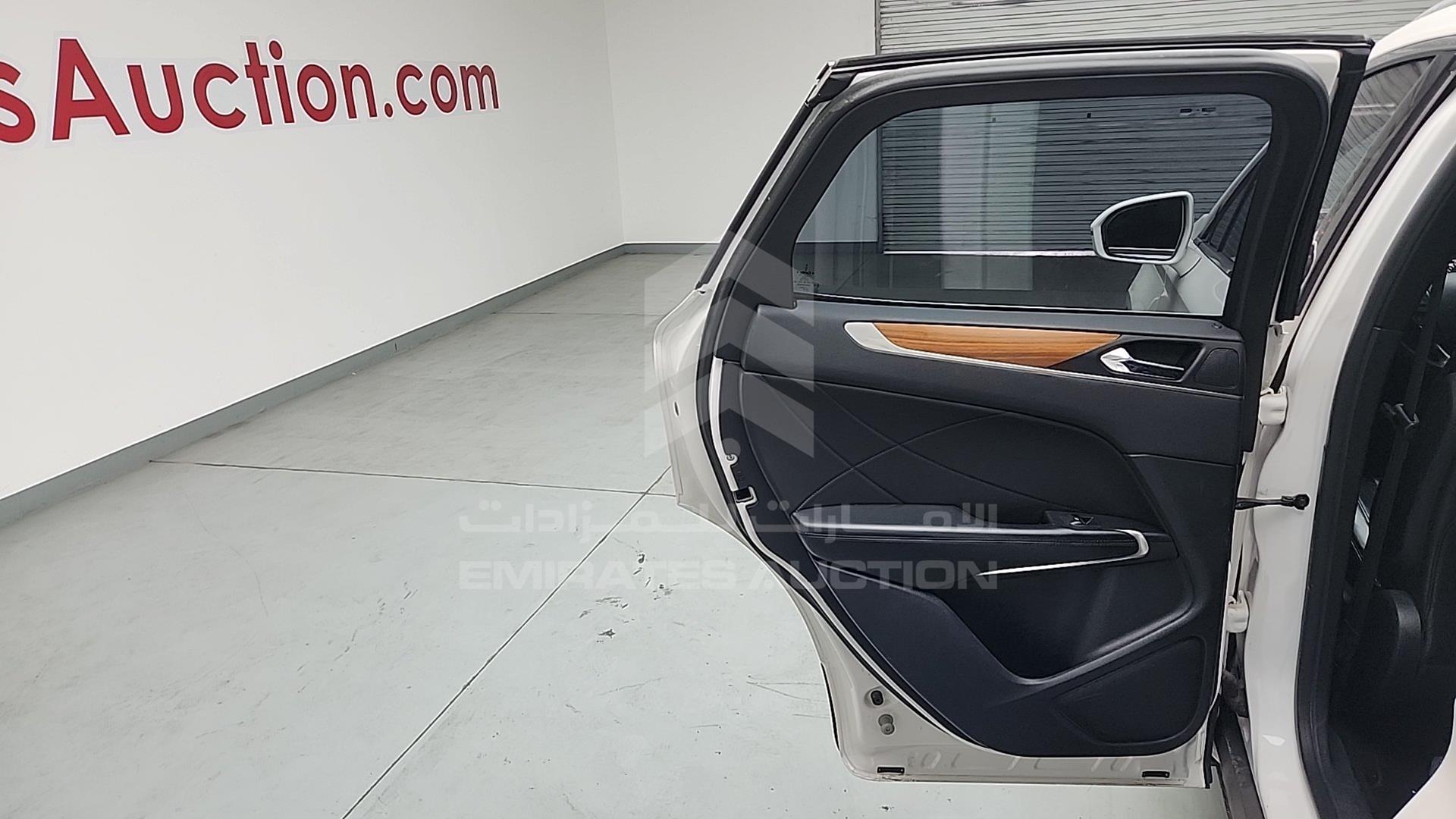 2019 LINCOLN MKC VIN: 5LMCJ2C97KUL31260