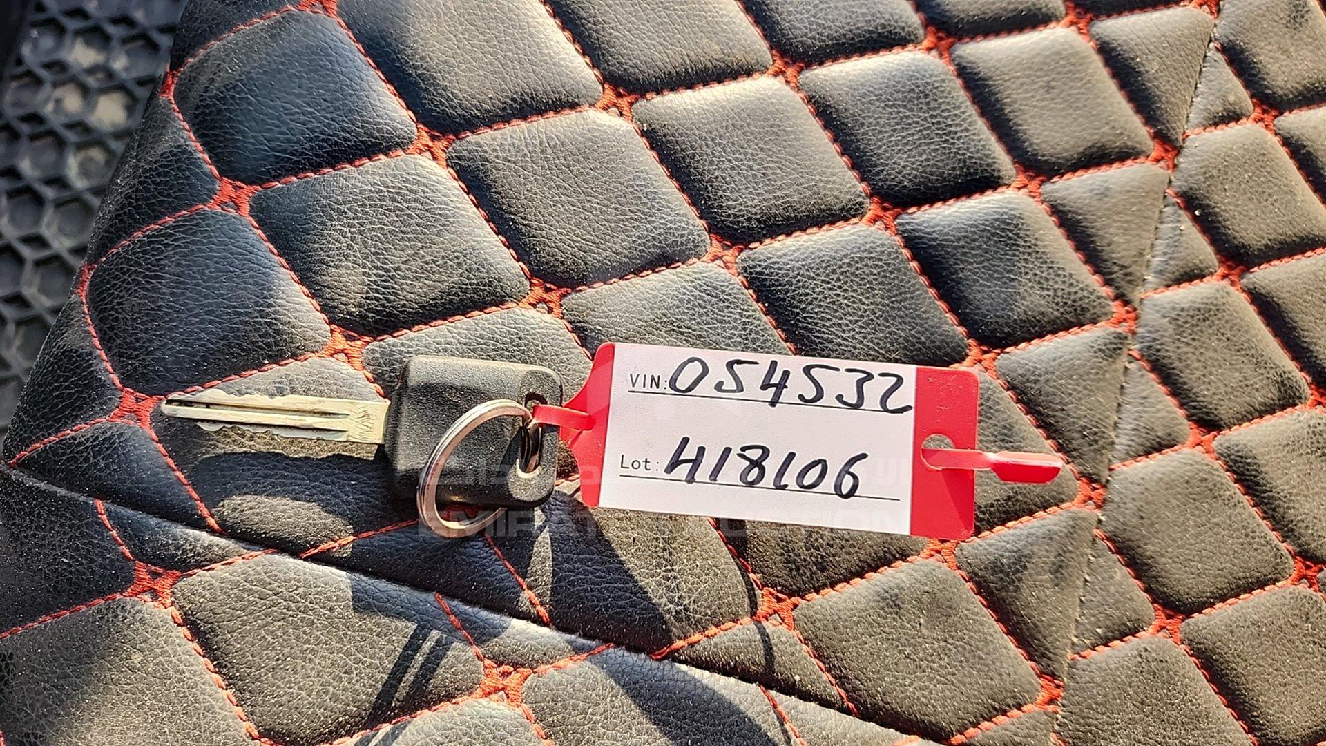2004 NISSAN SUNNY VIN: JN1FN61C84W054532