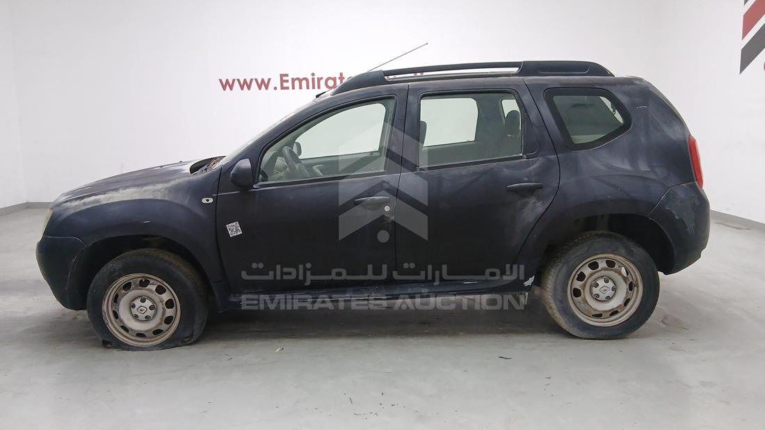 2014 Renault Duster — Front Left Angle — Photo 8