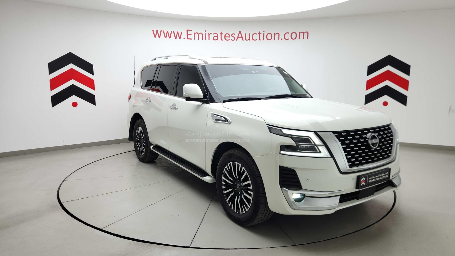 2011 INFINITI QX56 VIN: JNRAZ25Y9B9000789