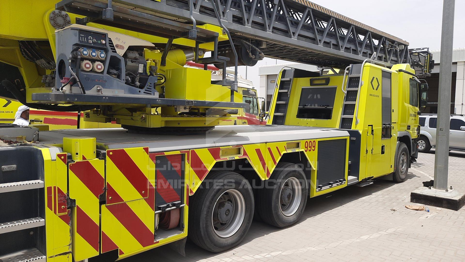 0 MERCEDES FIRE AND RESCUE TRUCK WITH ESCALATOR VIN: WDAKHCAA59L439476
