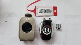 2025 Bentley Bentayga — Keys — Photo 6 — Thumbnail