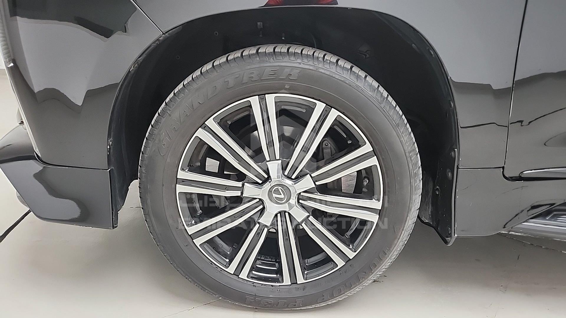 2020 LEXUS LX 570 VIN: JTJHY00W8L4331290