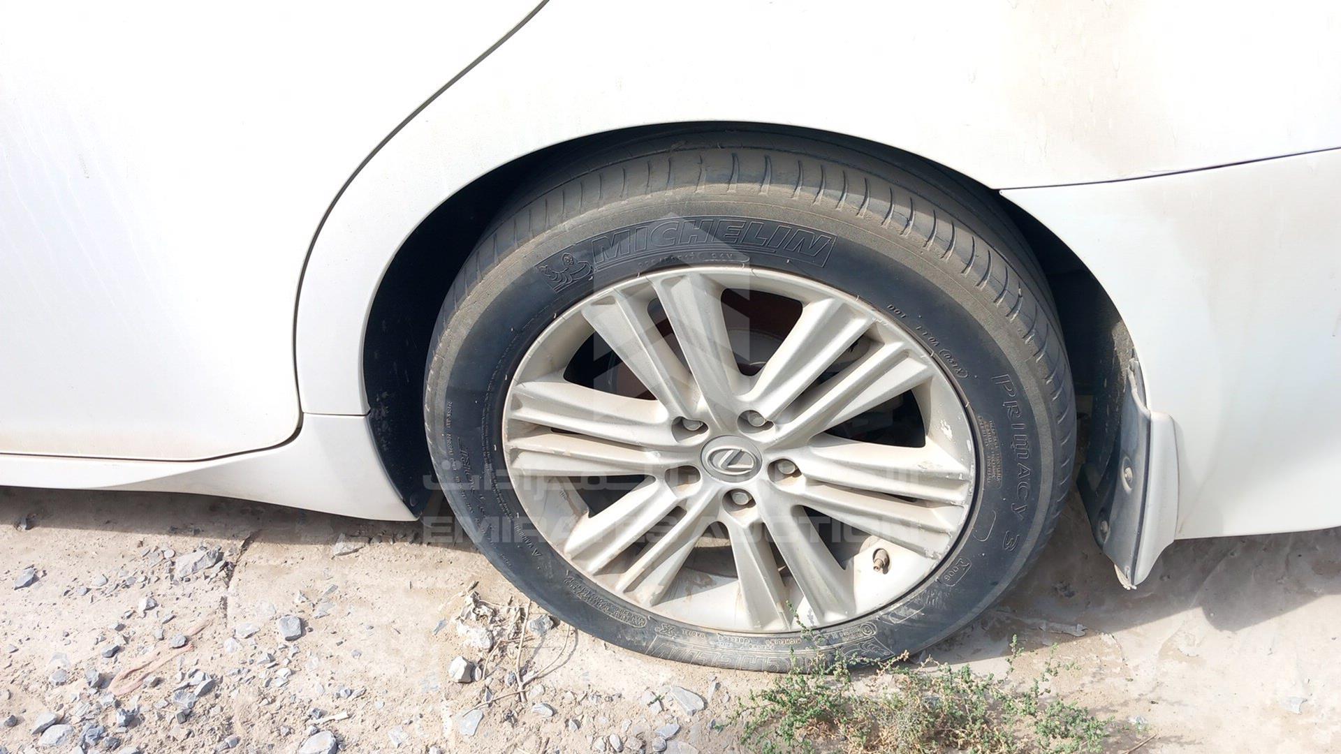2013 LEXUS ES 250 VIN: JTHBJ1GGXD2020361