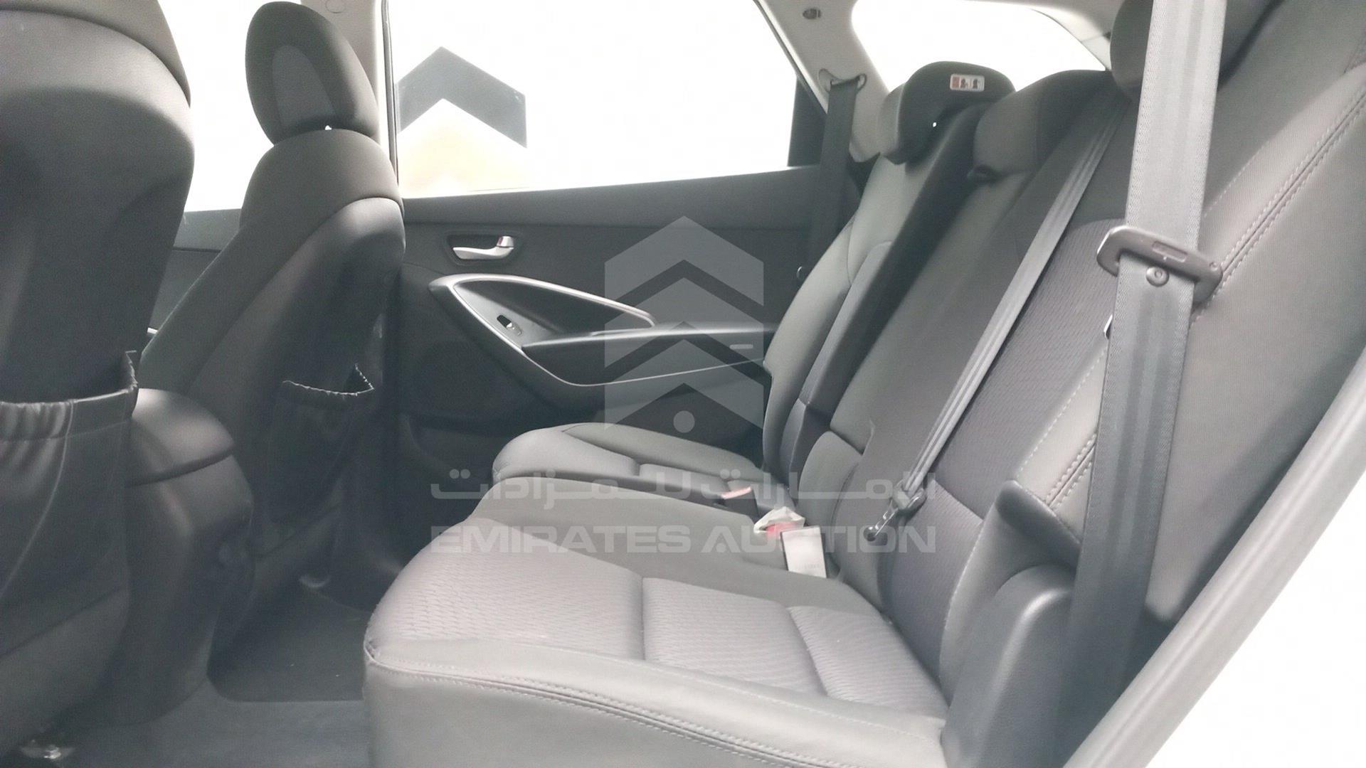 2014 HYUNDAI SANTA FE VIN: KMHSM81E6EU050192