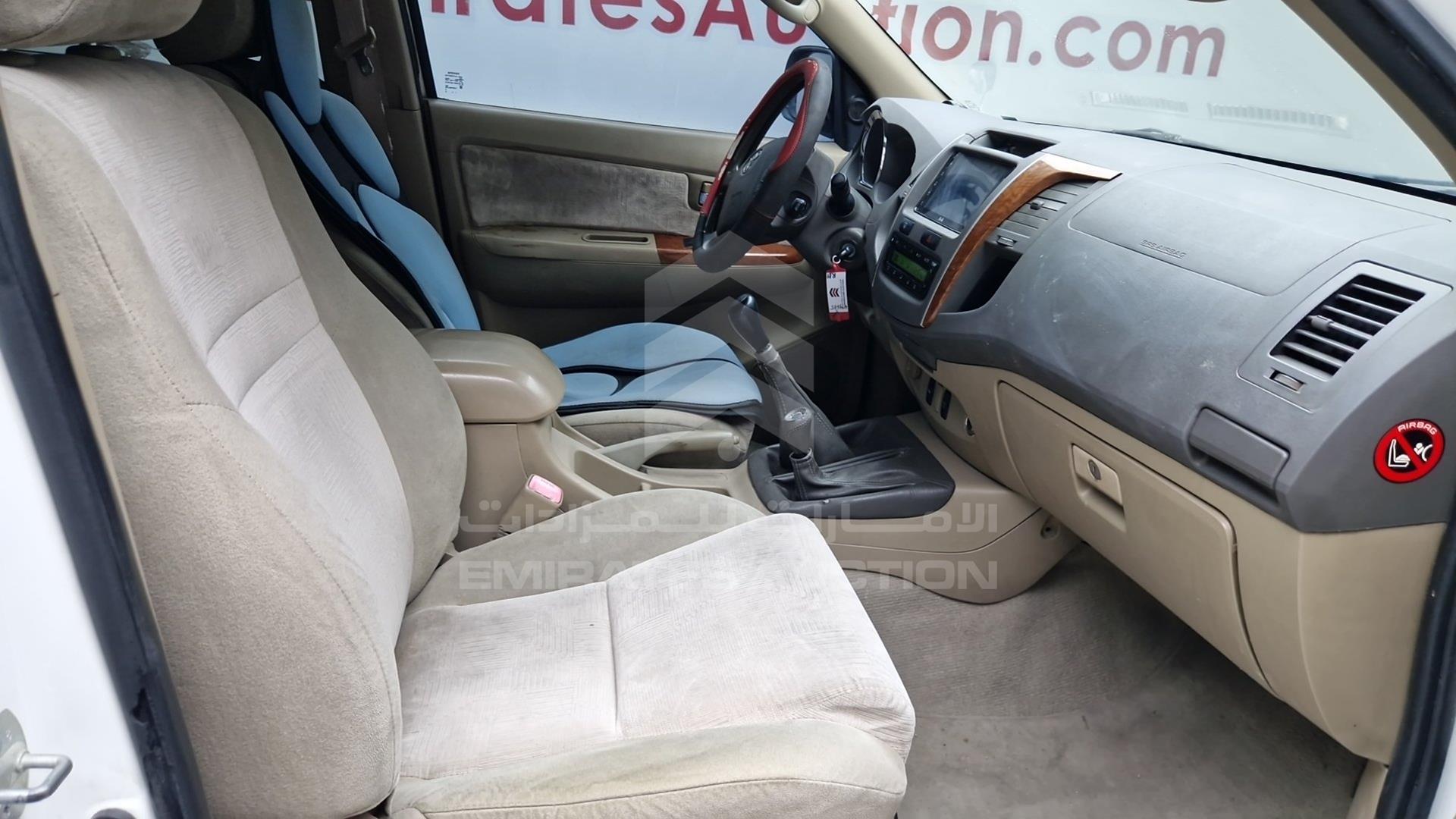 2009 TOYOTA FORTUNER VIN: MHFYU59G497009619