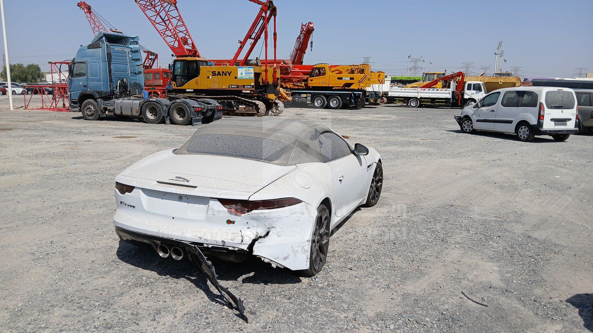 2014 JAGUAR F-TYPE VIN: SAJAA65G2E8K06277
