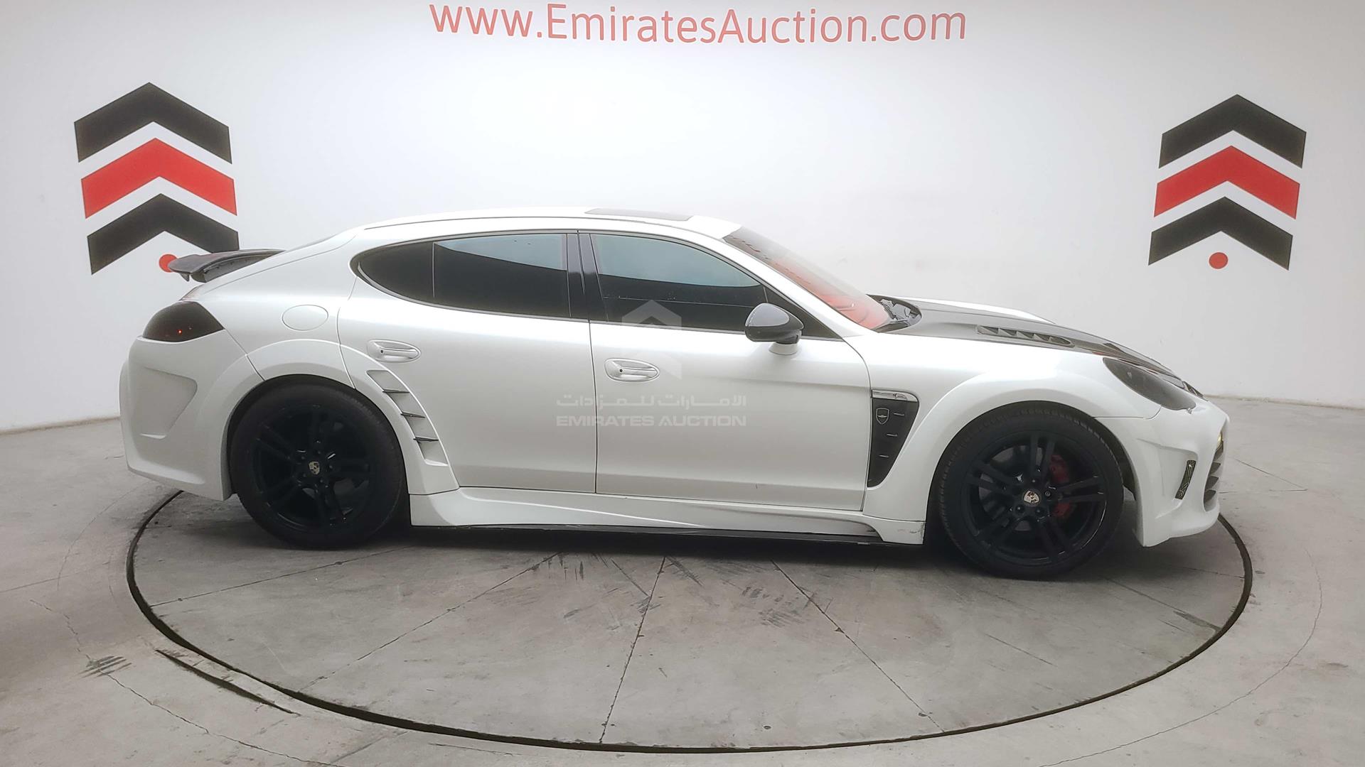 2011 PORSCHE PANAMERA VIN: WP0ZZZ97ZBL004748