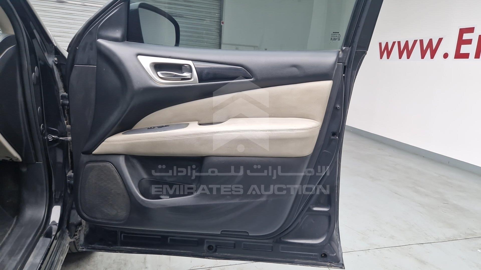 2015 NISSAN PATHFINDER VIN: 5N1AR2MM6FC620132