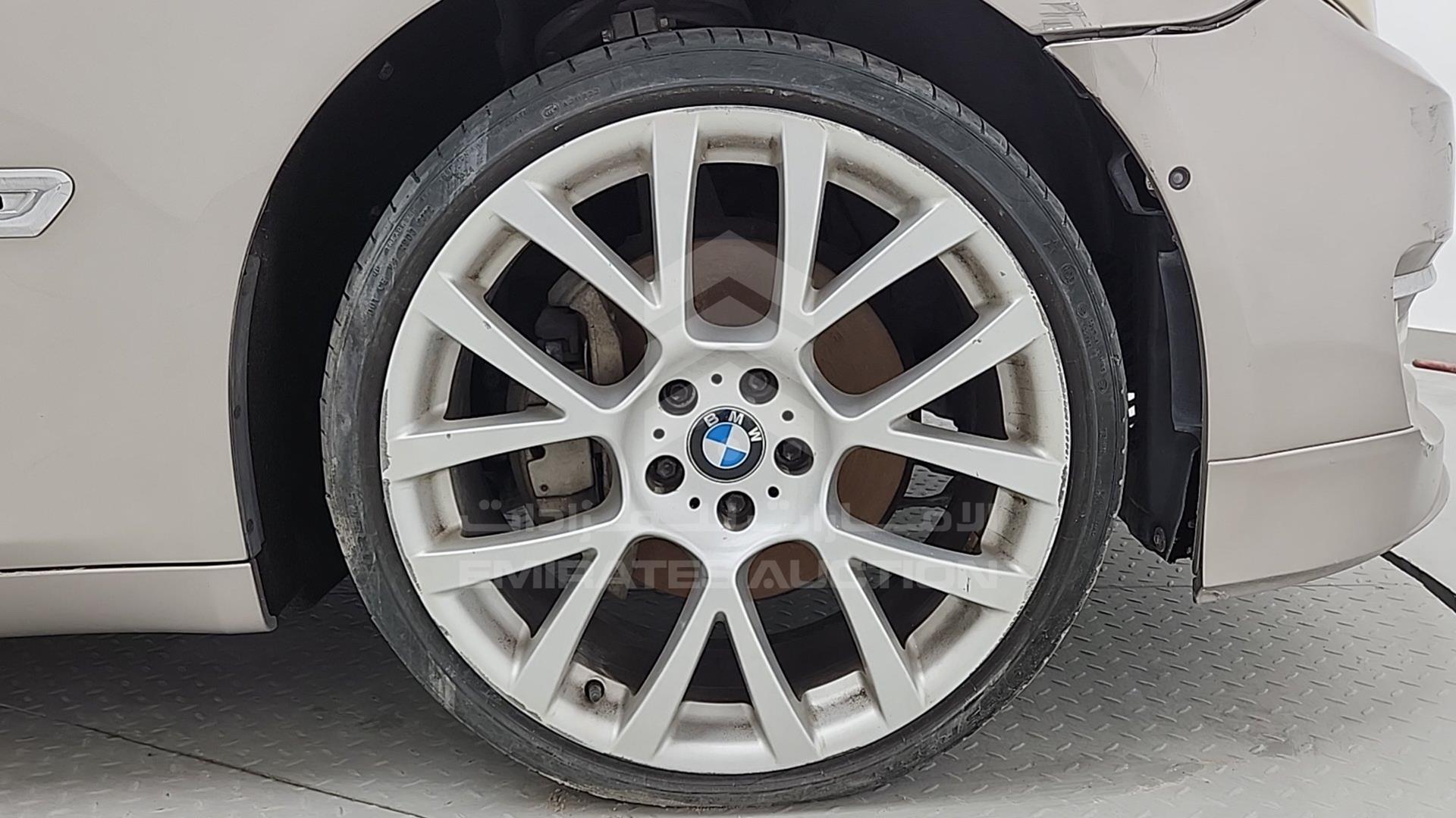 2015 BMW 730 VIN: WBAYE2101FD840169