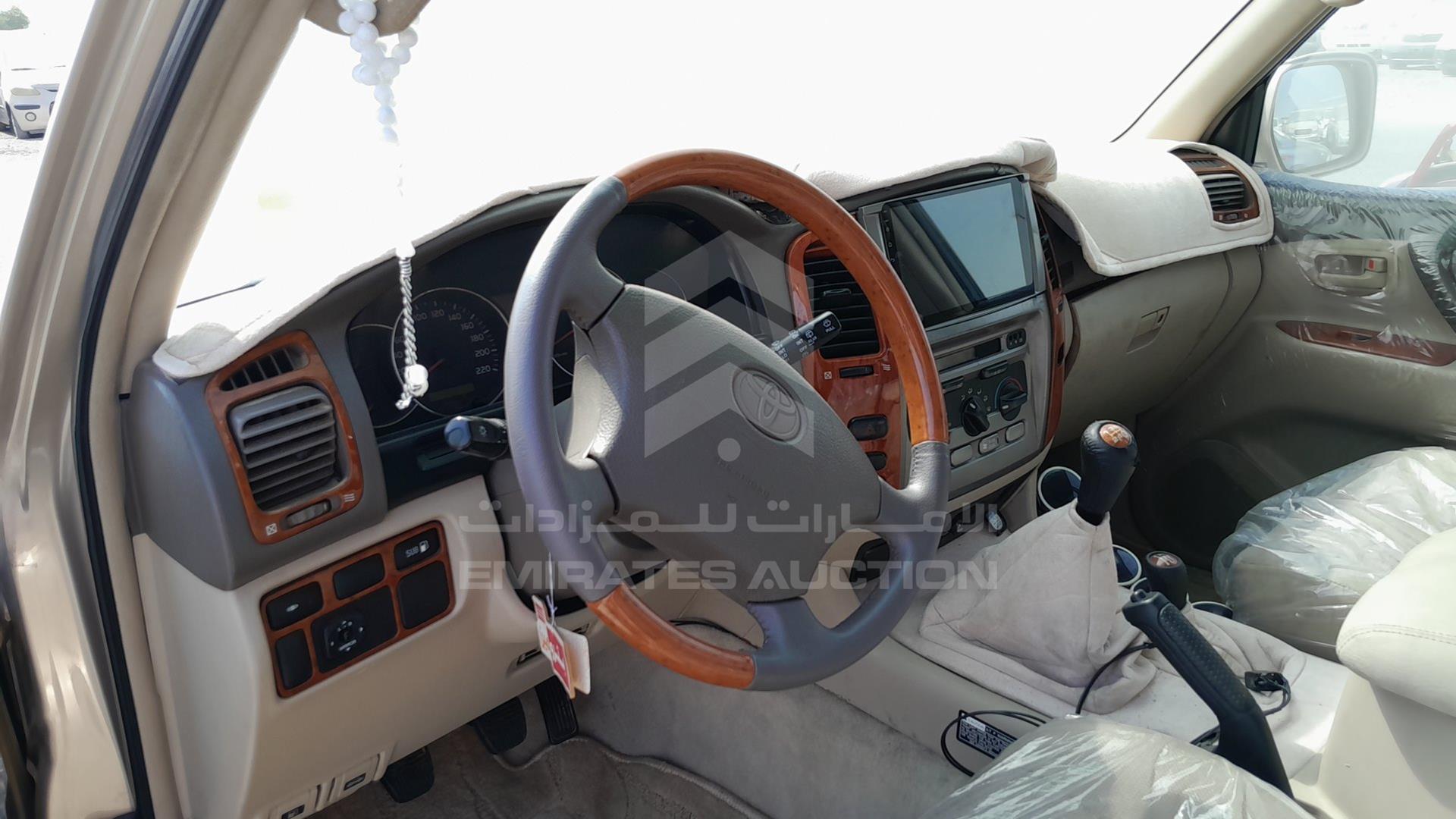 2004 TOYOTA LAND CRUISER VIN: JTEHJ09JX45090001
