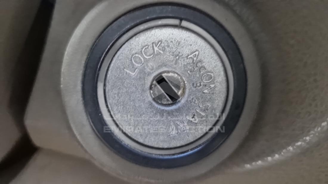 2006 Nissan Pathfinder — Keys — Photo 4