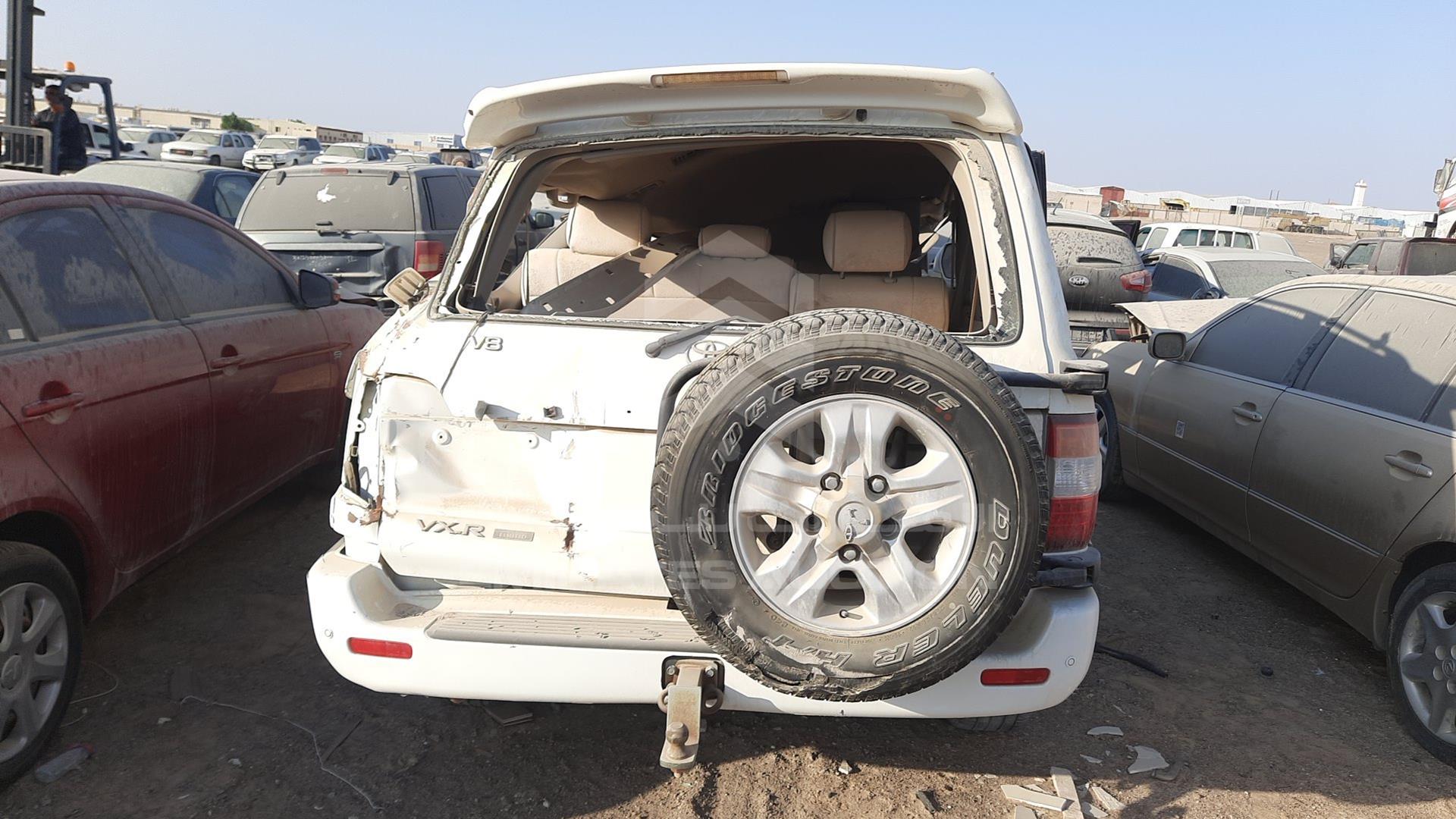 2007 TOYOTA LAND CRUISER VIN: JTEHT05J172106821