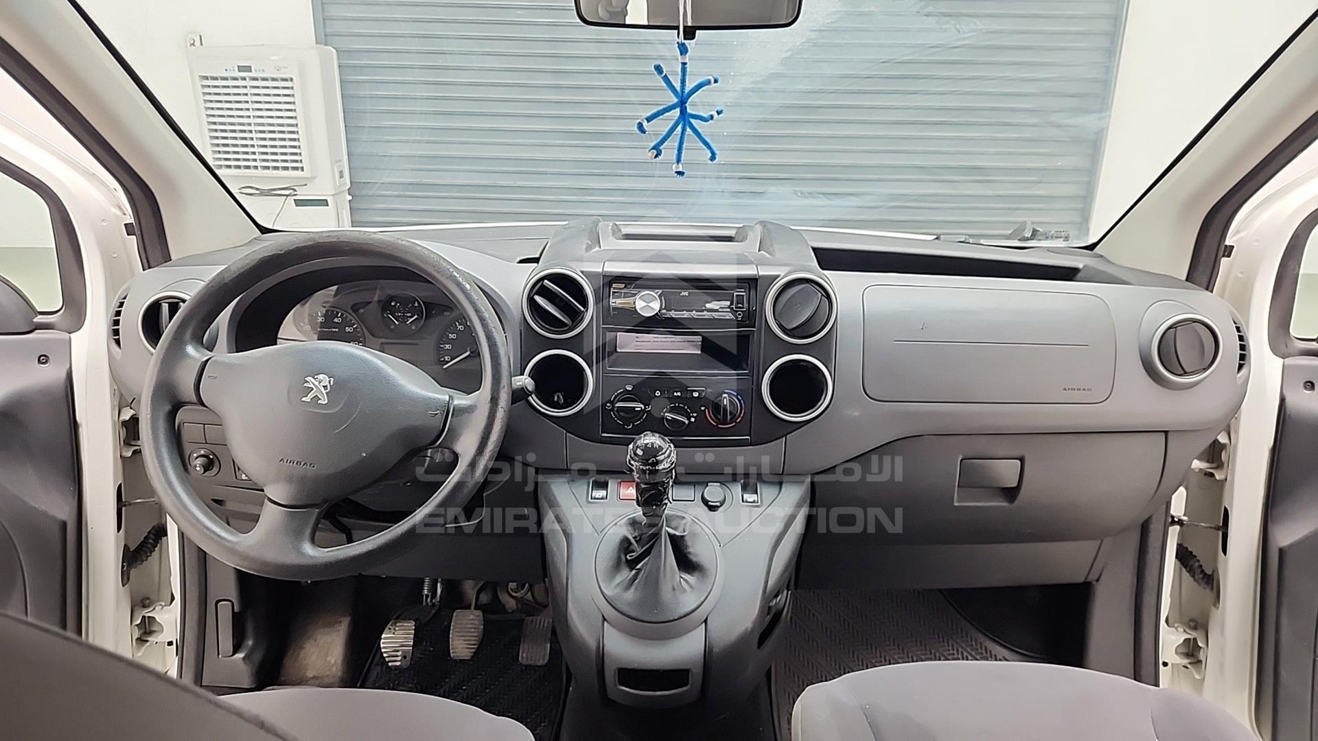2015 PEUGEOT PARTNER VIN: VF37JNFU5FJ510288