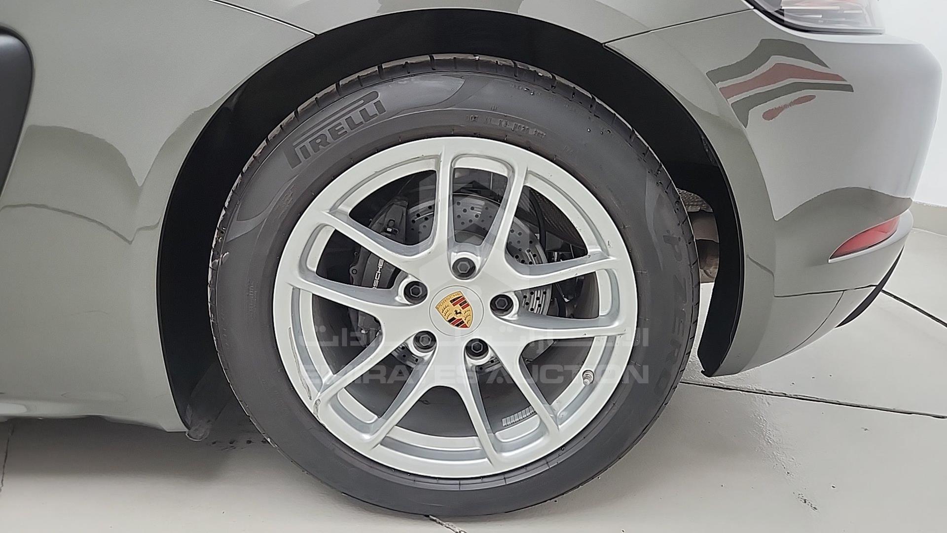 2024 PORSCHE CAYMAN VIN: WP0AA2A82RK255445