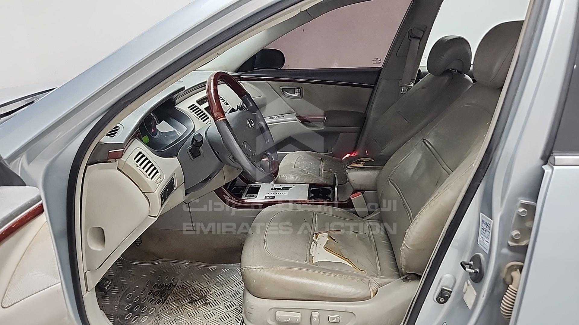 2006 HYUNDAI GRANDEUR VIN: KMHFB41BP6A050816