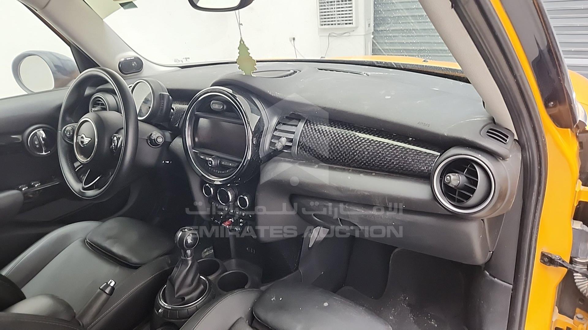 2015 MINI COOPER VIN: WMWXU3C5XFT892192