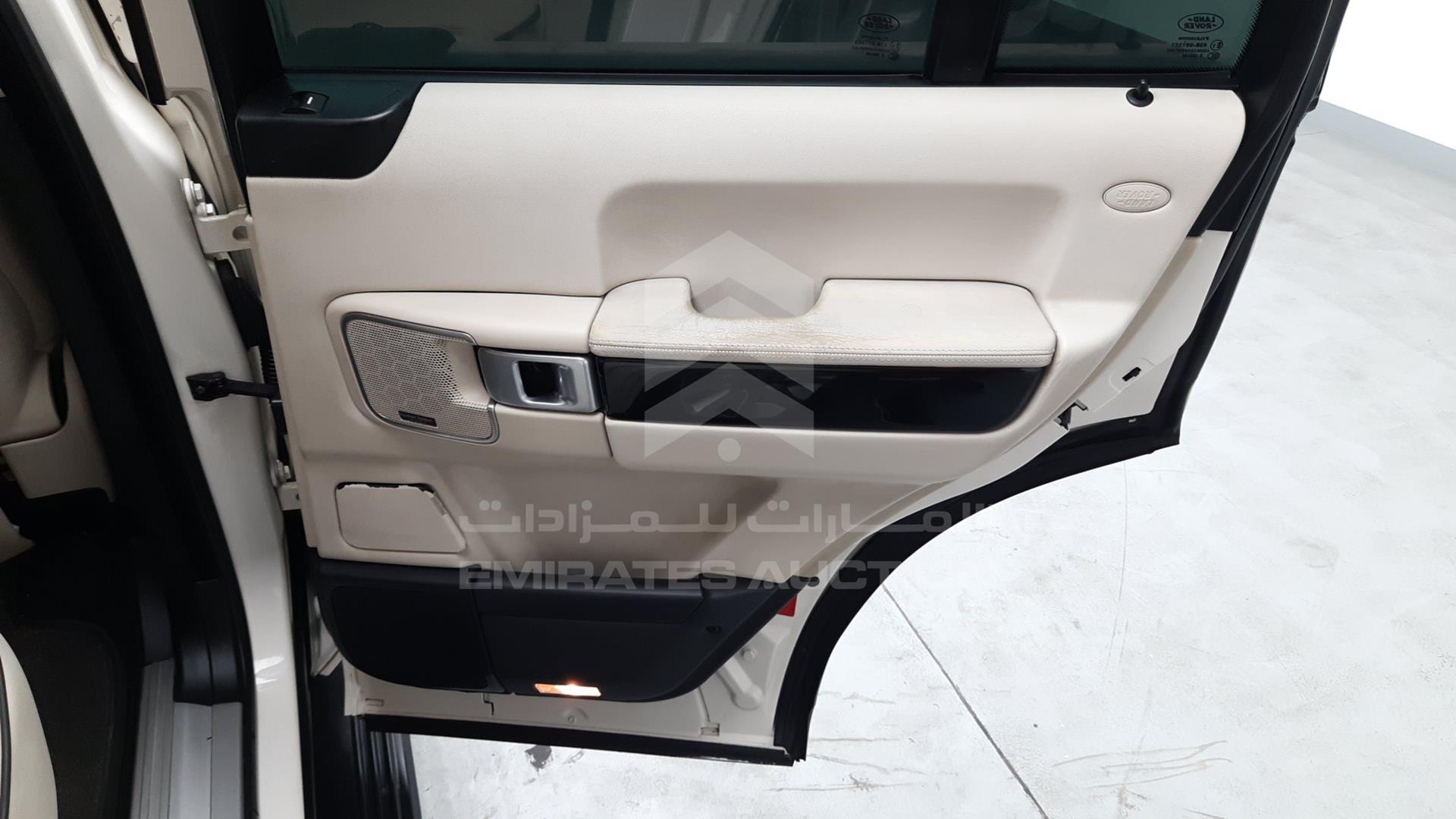 2009 RANGE ROVER VOGUE VIN: SALLMAM349A299182