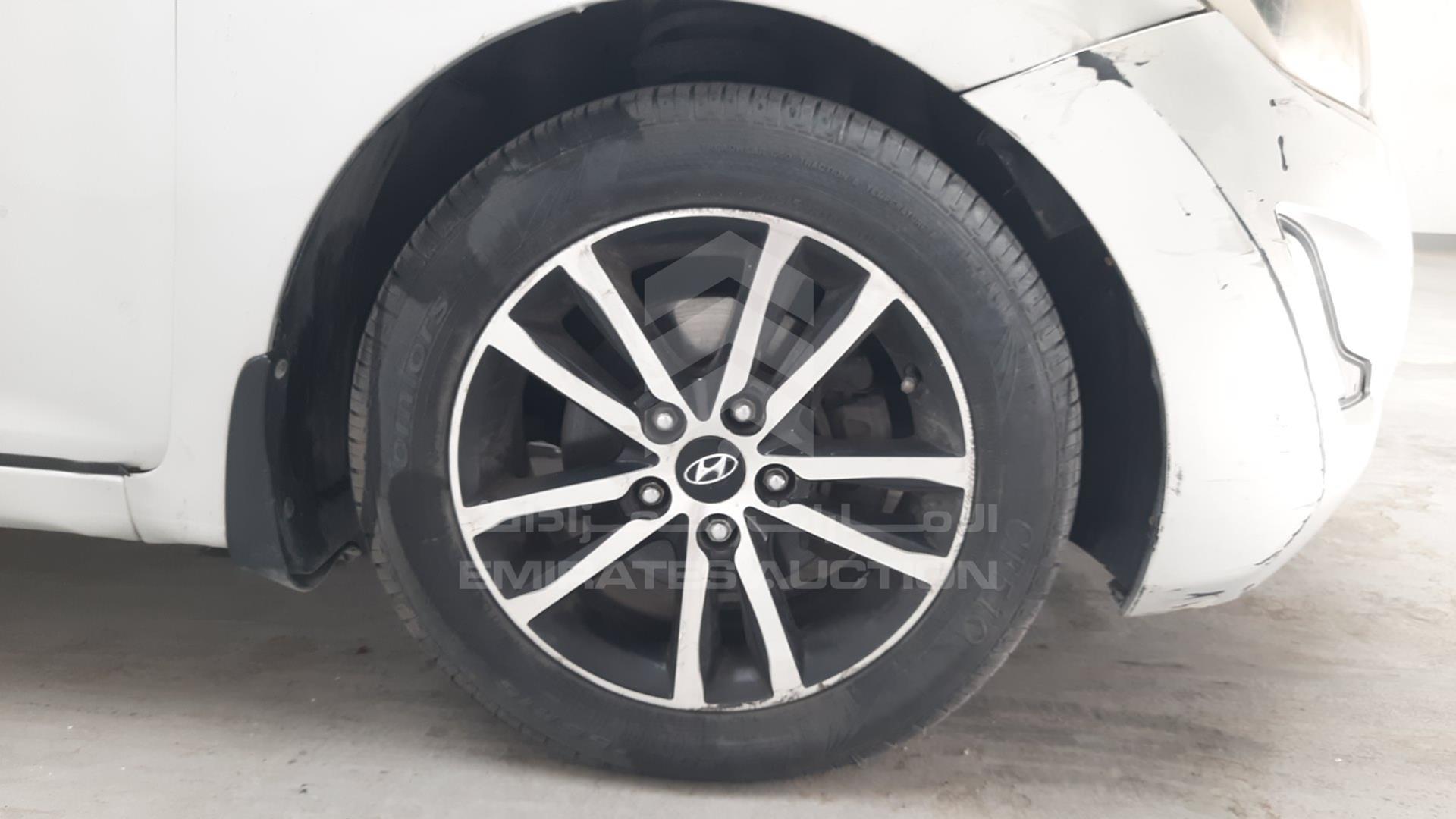 2015 HYUNDAI ELANTRA VIN: KMHDG41E6FU110532