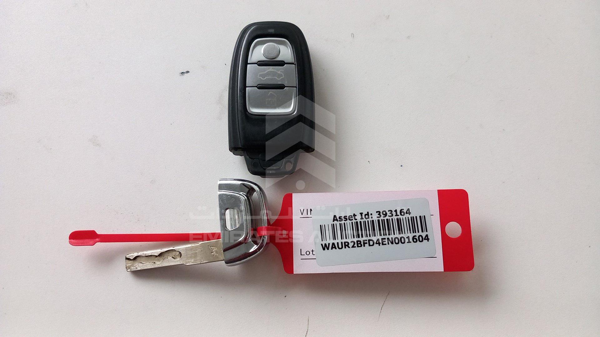 2014 AUDI A8 VIN: WAUR2BFD4EN001604