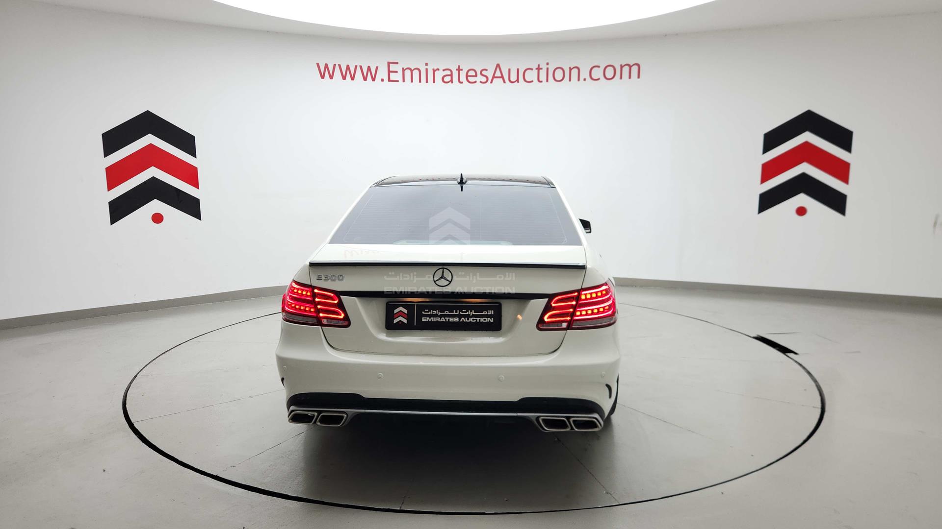2010 MERCEDES E 300 VIN: WDDHF5EB7AA258364