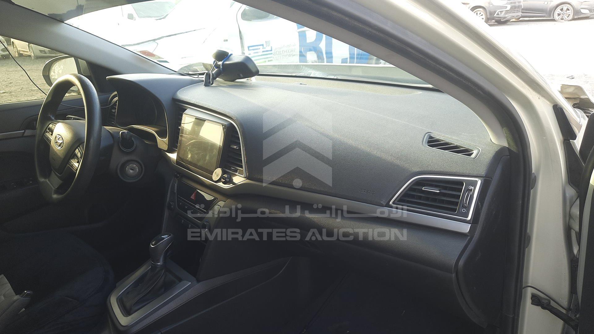 2017 HYUNDAI ELANTRA VIN: KMHD741F5HU180342