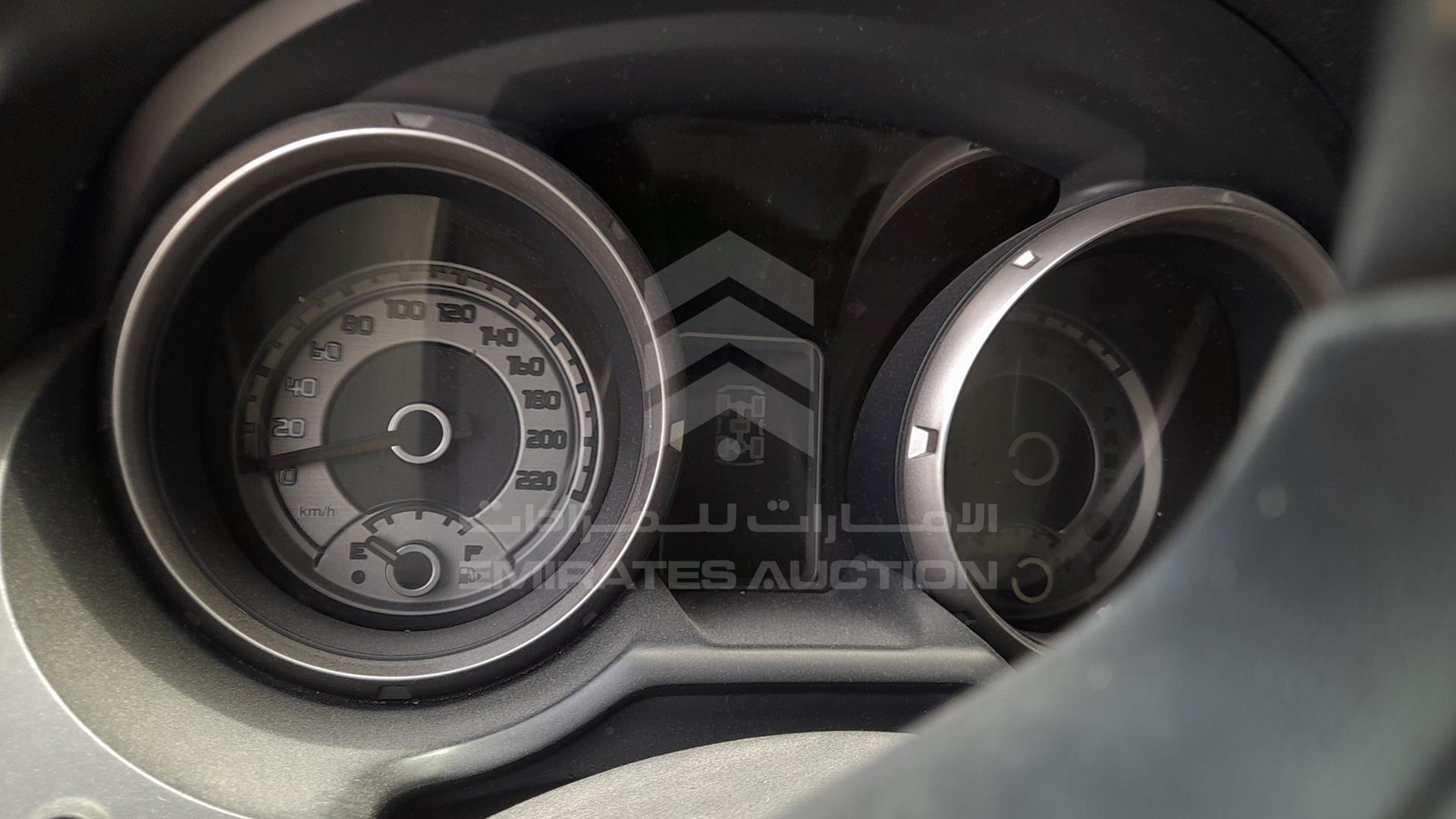 2010 MITSUBISHI PAJERO VIN: JMYLRV95WAJ711426