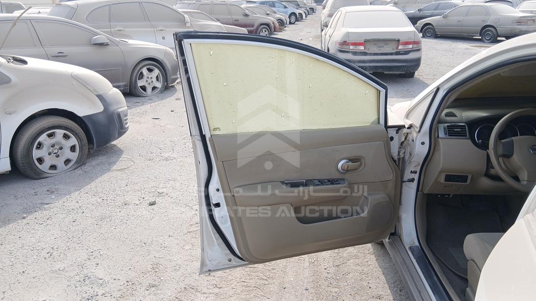 2012 Nissan Tiida — Front Left Door — Photo 10