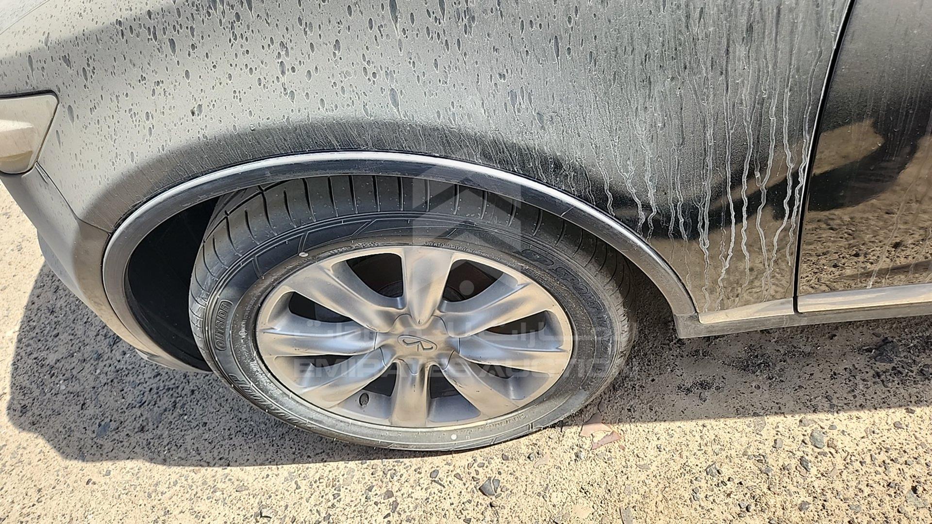 2007 INFINITI FX 35 VIN: JN8AS05Y77X011404