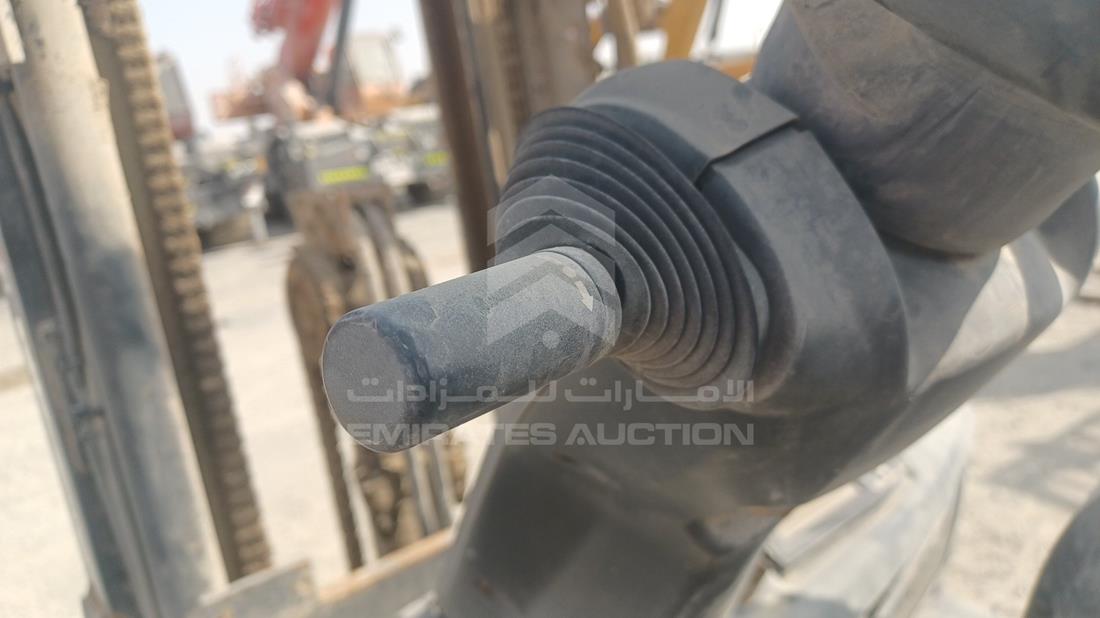 2016 Caterpillar — Gear View — Photo 15