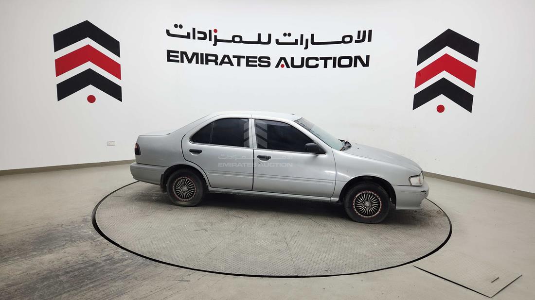 2000 Nissan Sunny — Right Full View — Photo 39