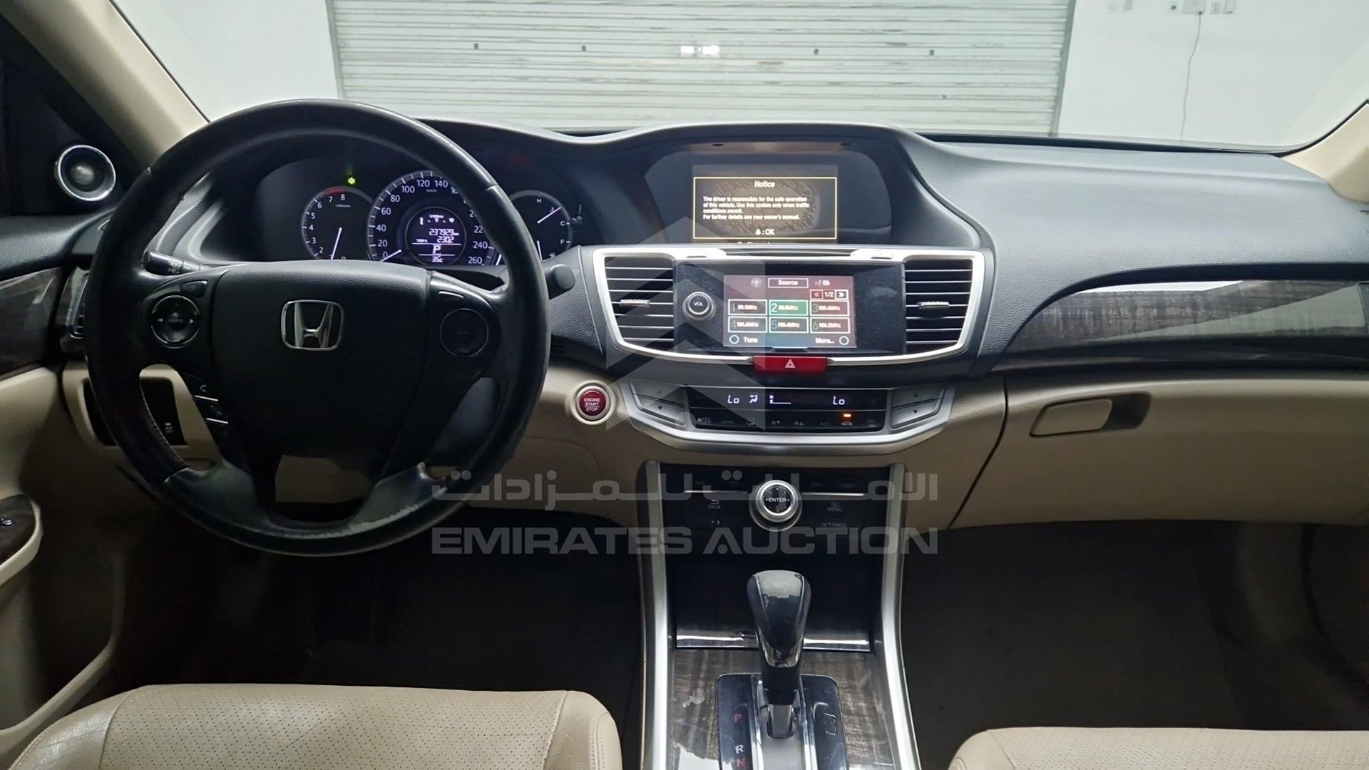 2016 HONDA ACCORD VIN: LUCCR2669G3407975